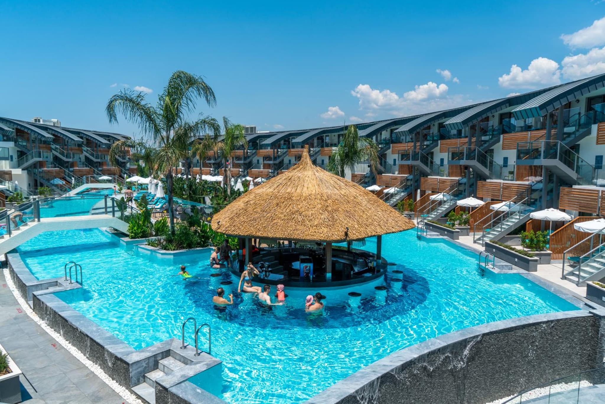 Liberty Fabay - Ultra Her Şey Dahil - Image 1