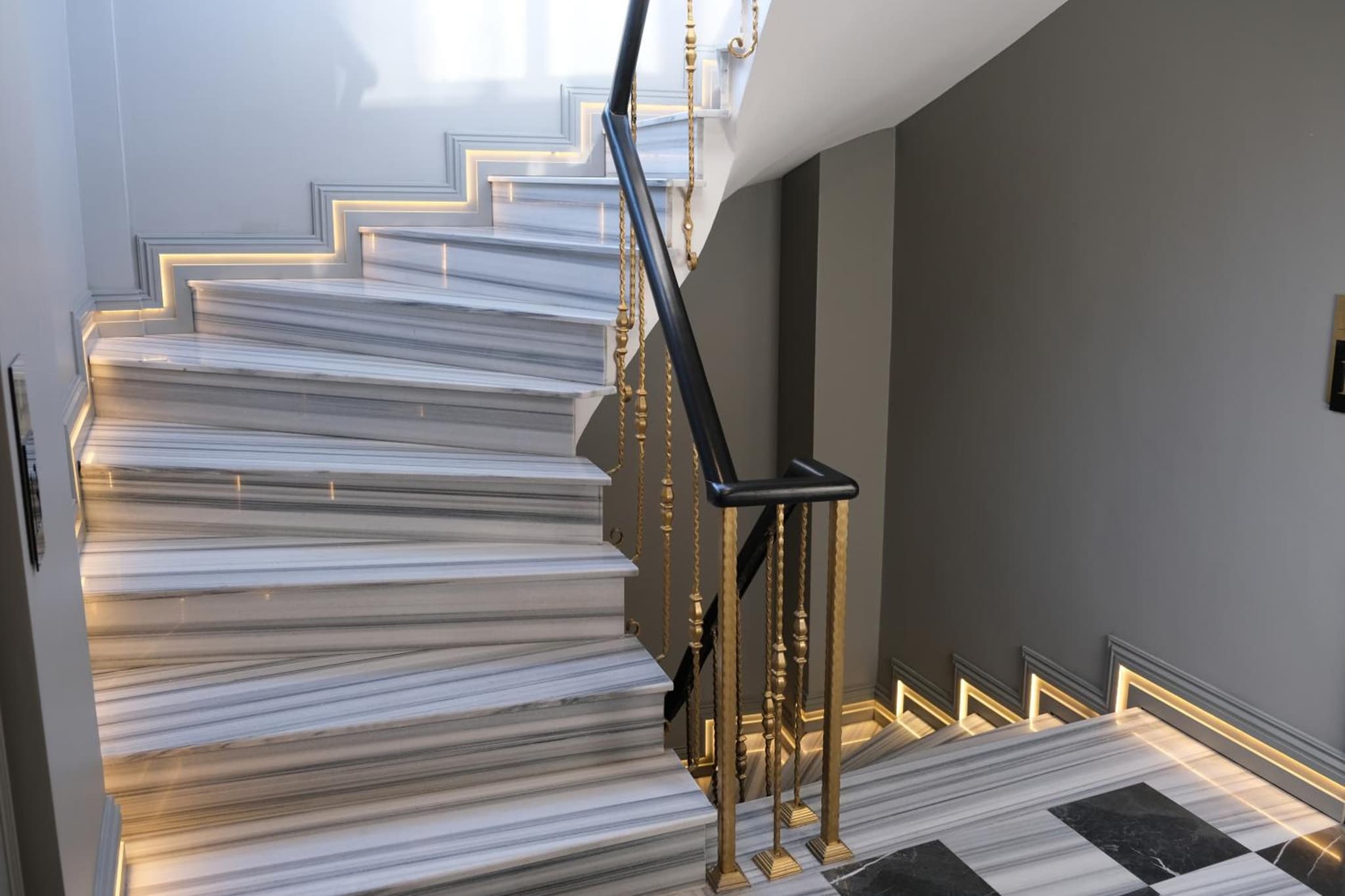 Dilens Bosphorus Otel - Image 1