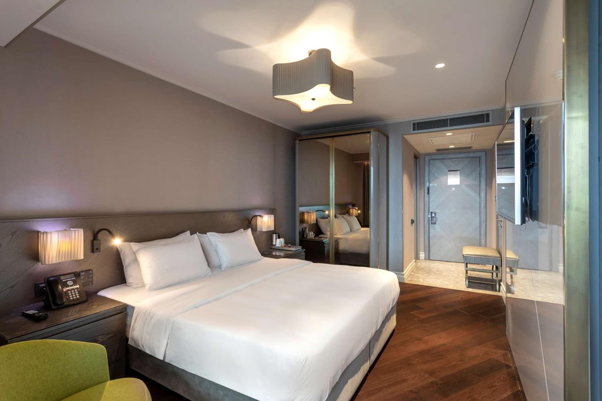 Radisson Blu Otel İstanbul Ottomare - Image 3