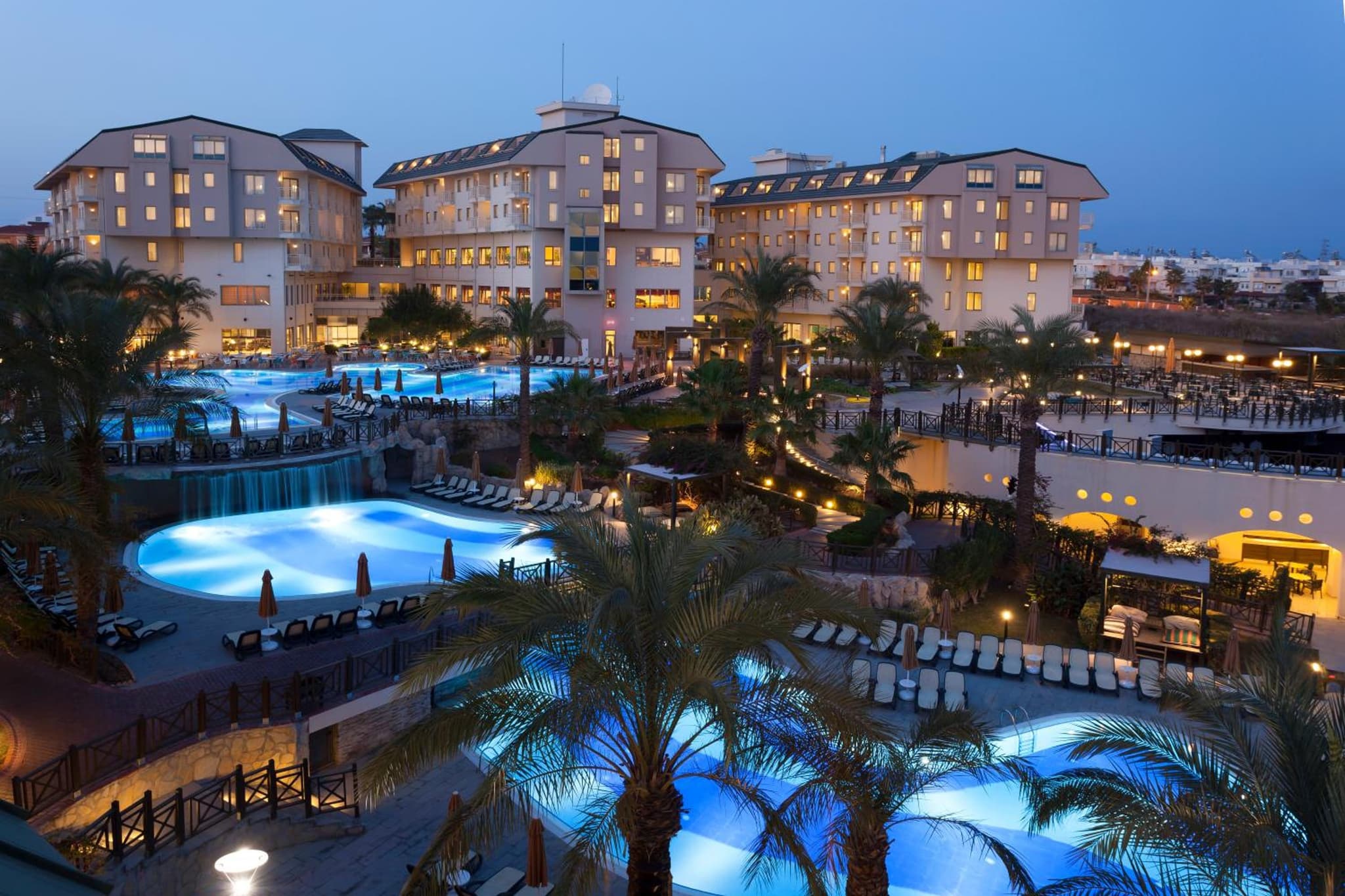 Novum Garden Side Hotel - Image 1