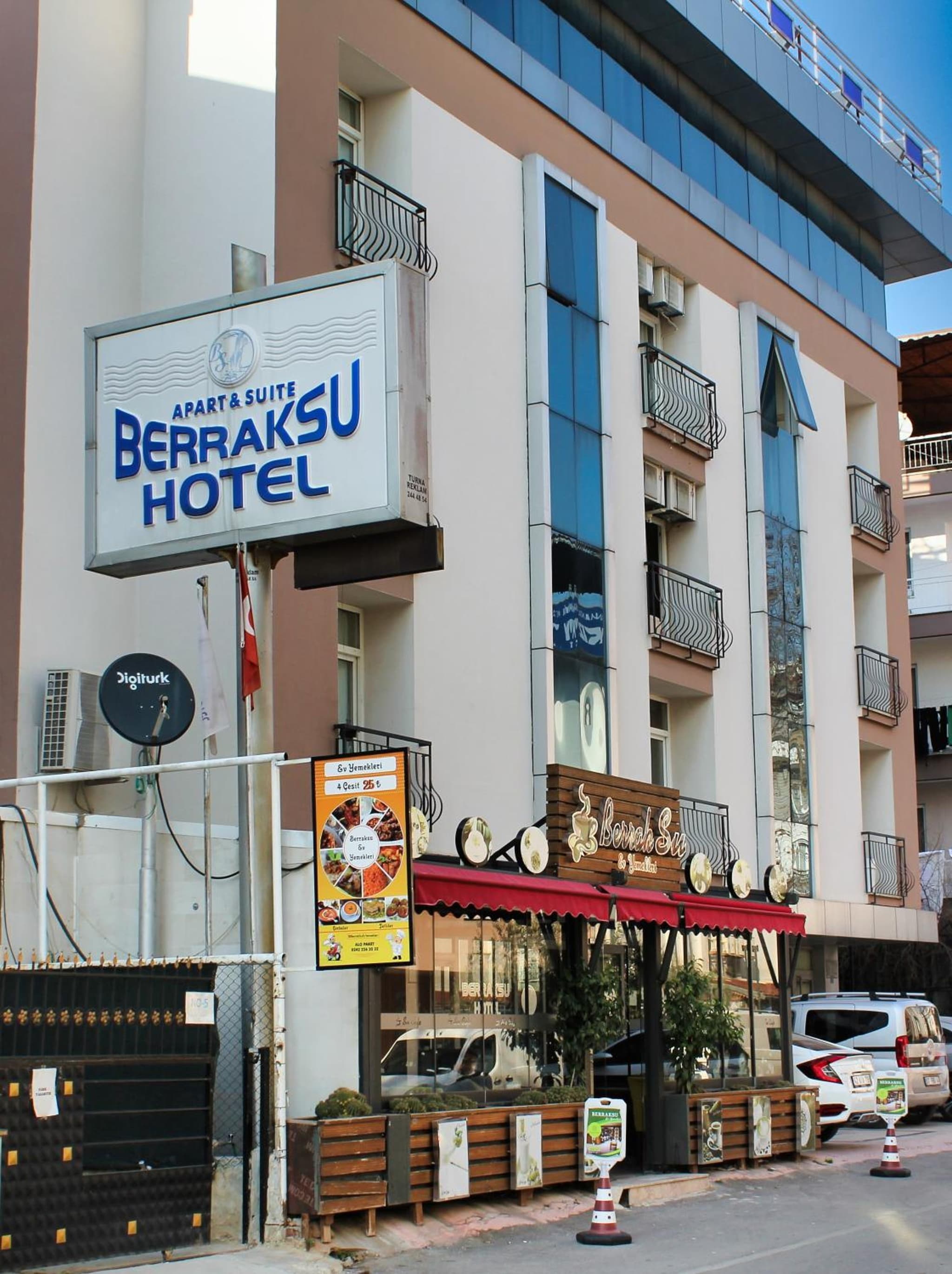 Berrak Su Hotel - Image 1