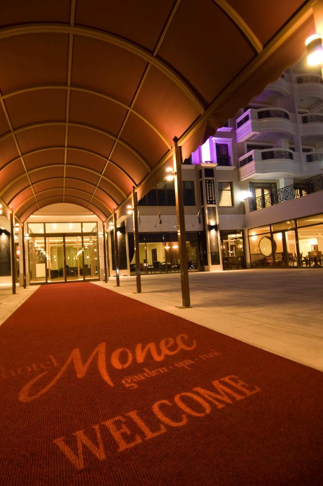 Hotel Monec - Image 2