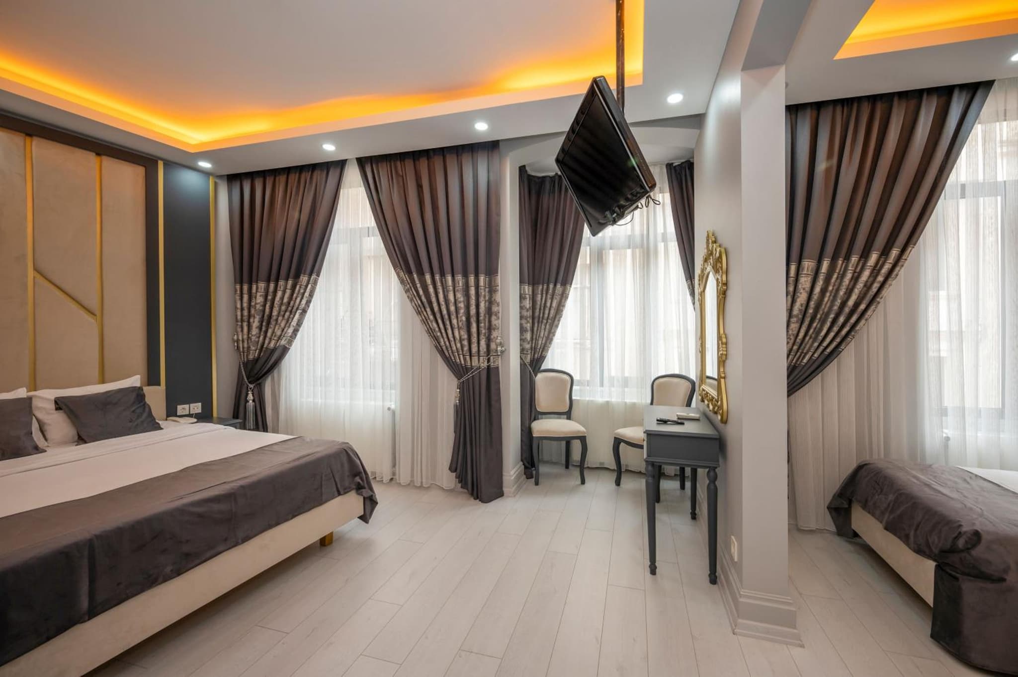 Hotel Next2 becomes Next2 Otel. - Image 1