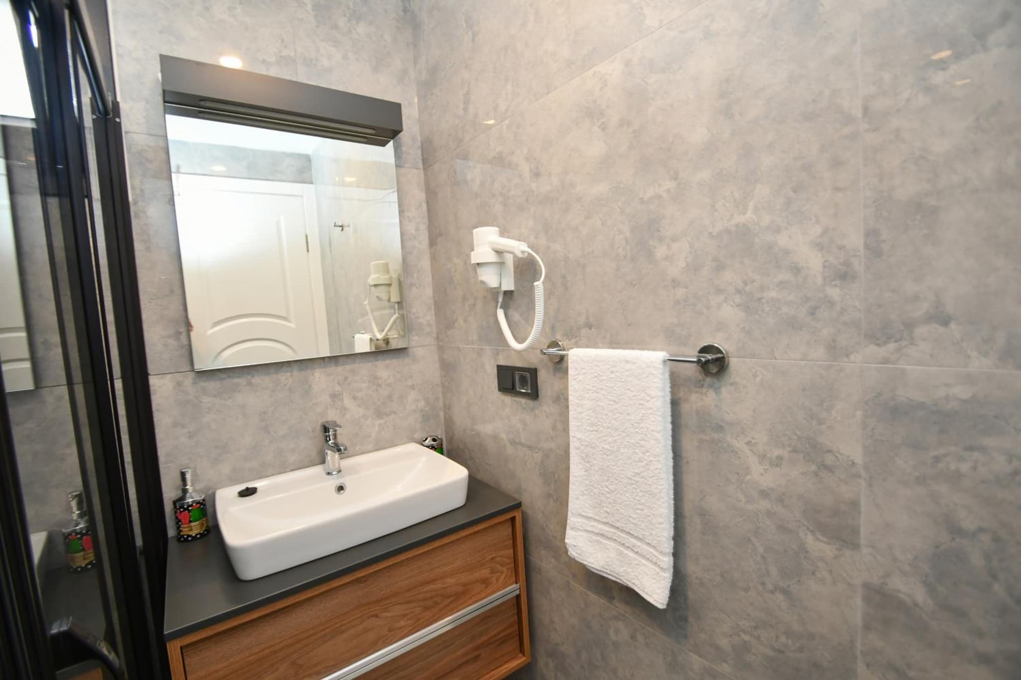 Duygu Apart etkileyici deniz manzaraları - Image 1