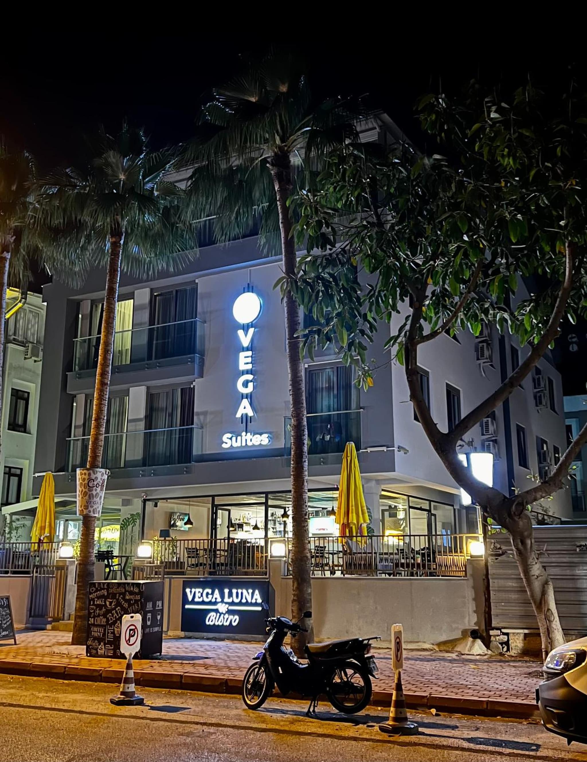 Vega Süitler - Image 1