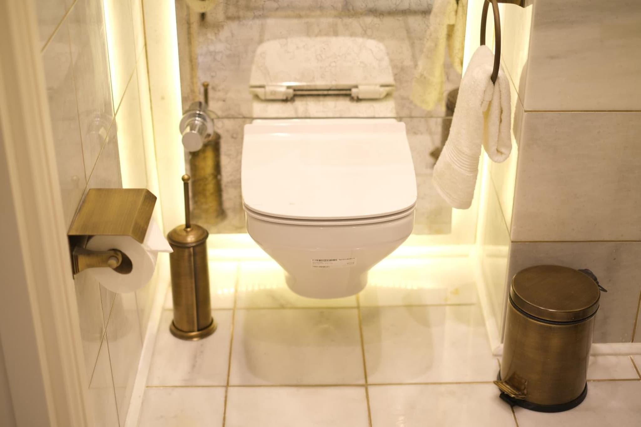 AB Residences-Cihangir Luxury Diamond Apartment - Image 3