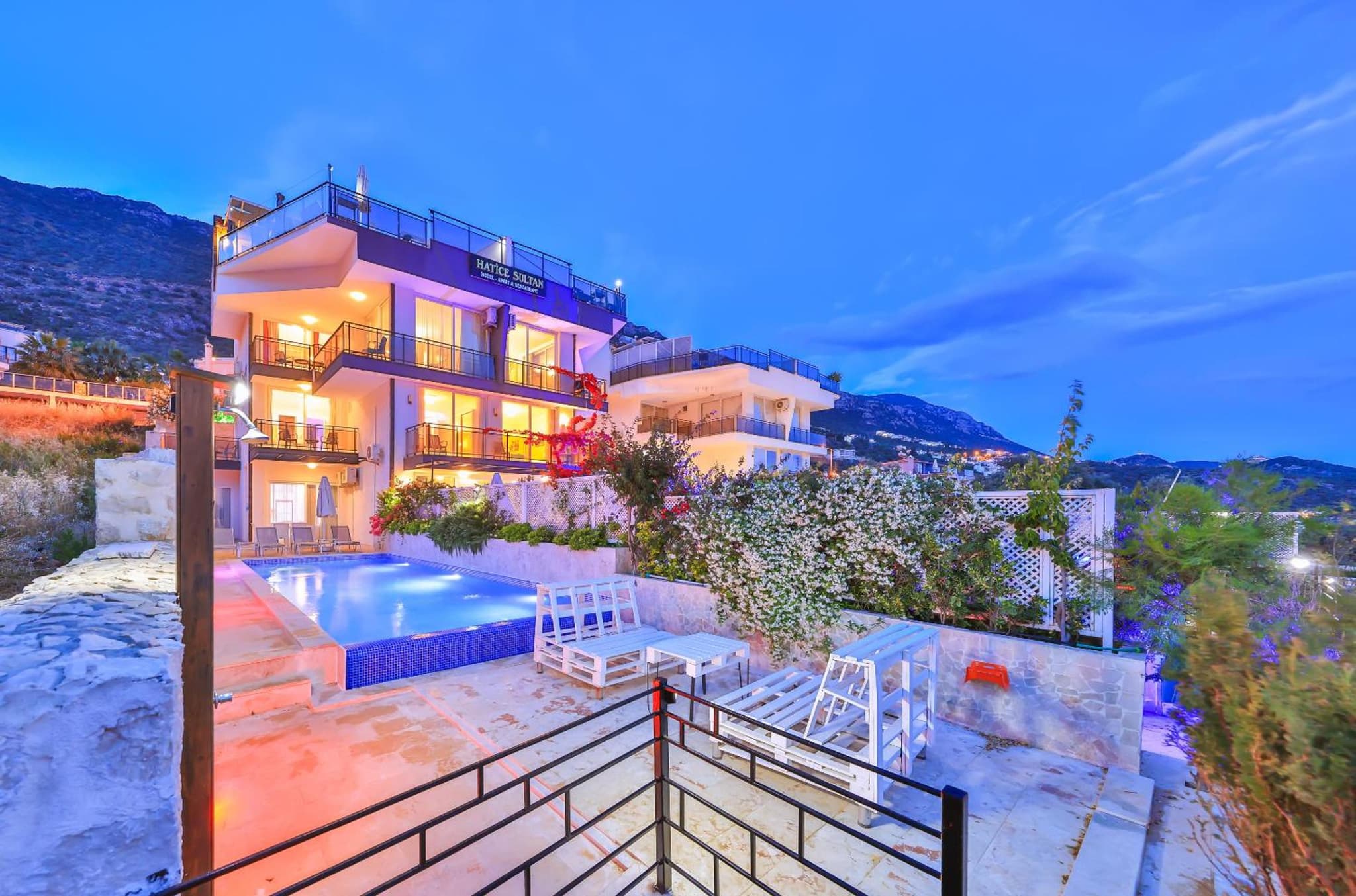 Hatice Sultan Villa - Image 1