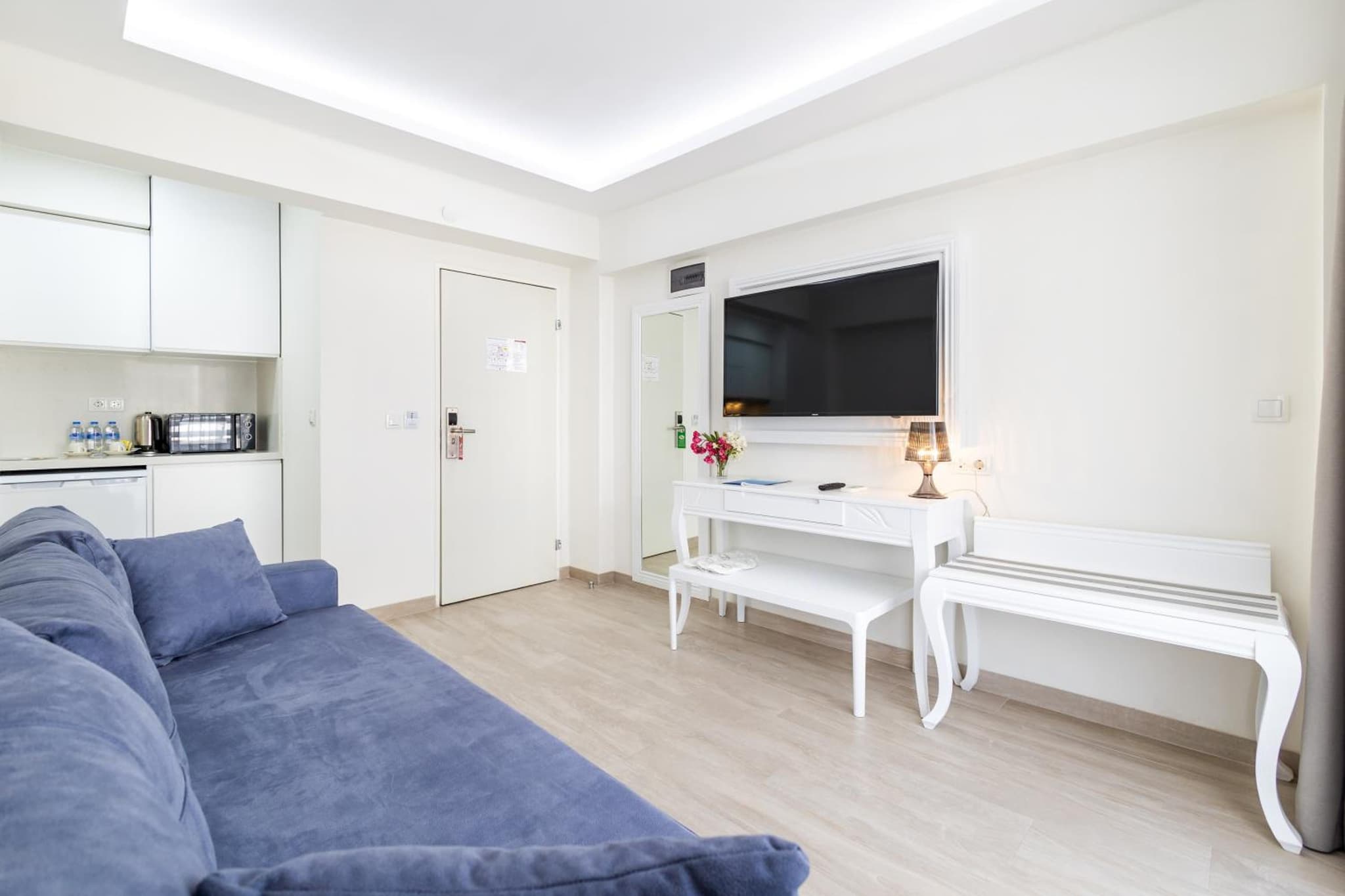 Princess Kinli Suites Hotel - Image 2