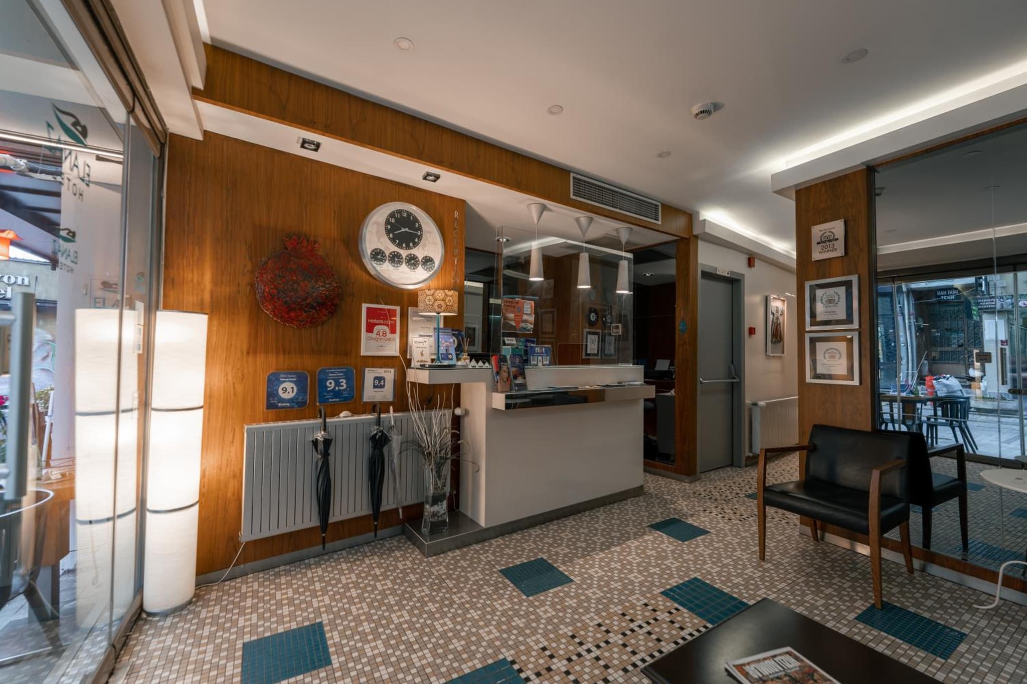 Elanaz Hotel - Image 4