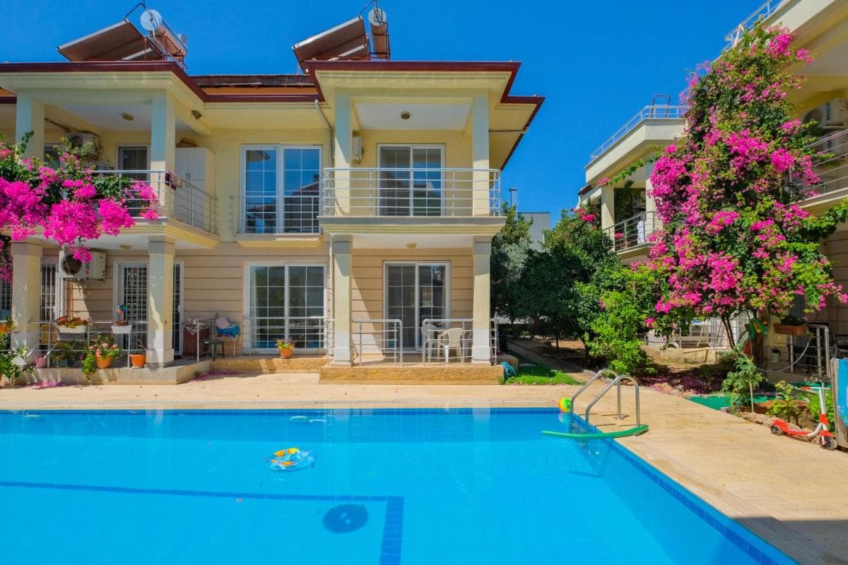 YAS Çalış Beach Villa - Image 1