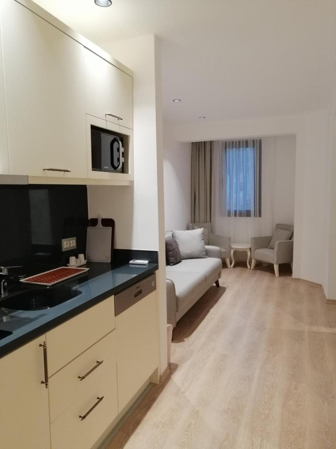 Channel Süitler - Image 1