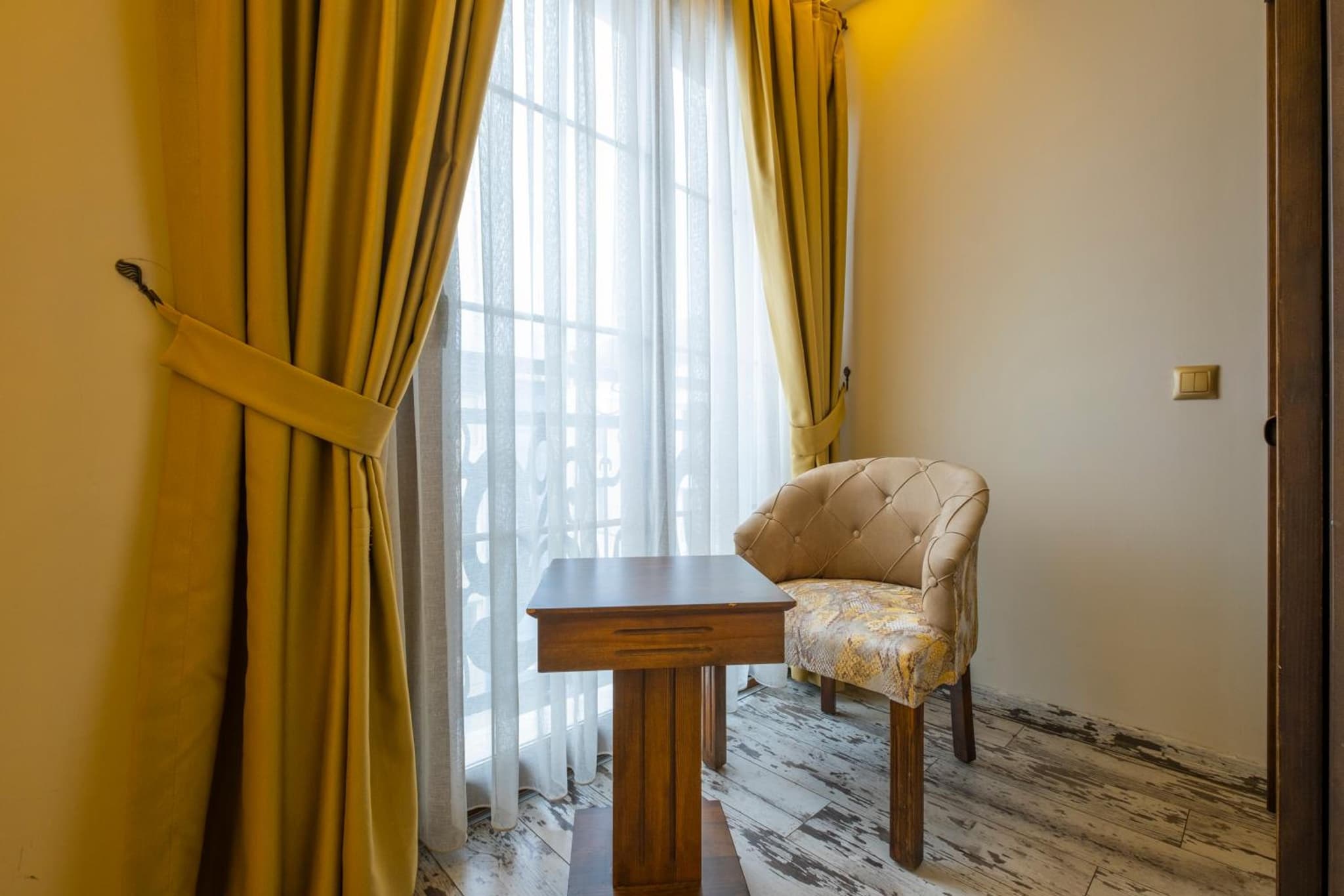 Reis Royal Otel - Image 3