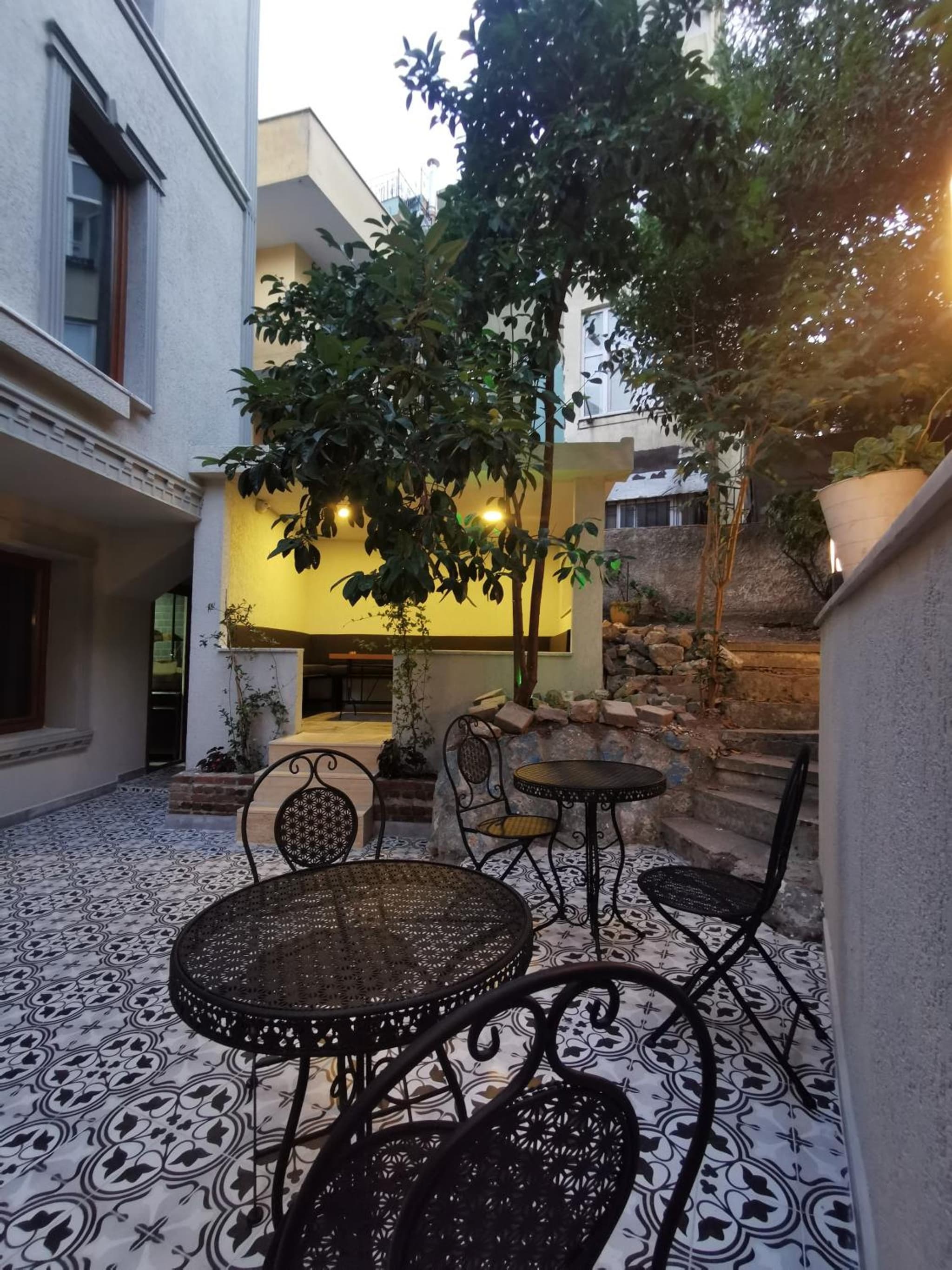 Luxx Garden Otel - Image 2