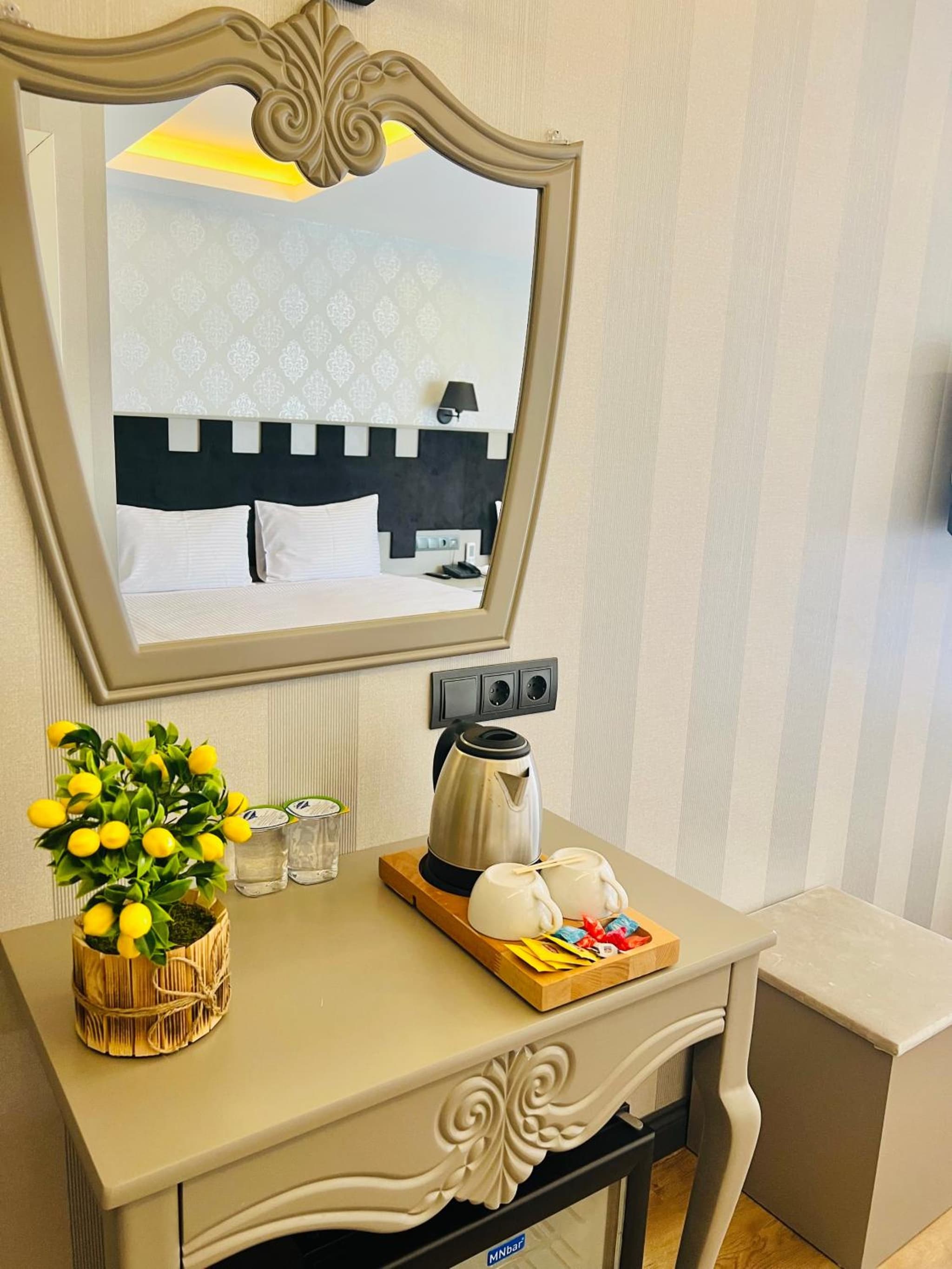 Old City Viva Hotel - Image 1