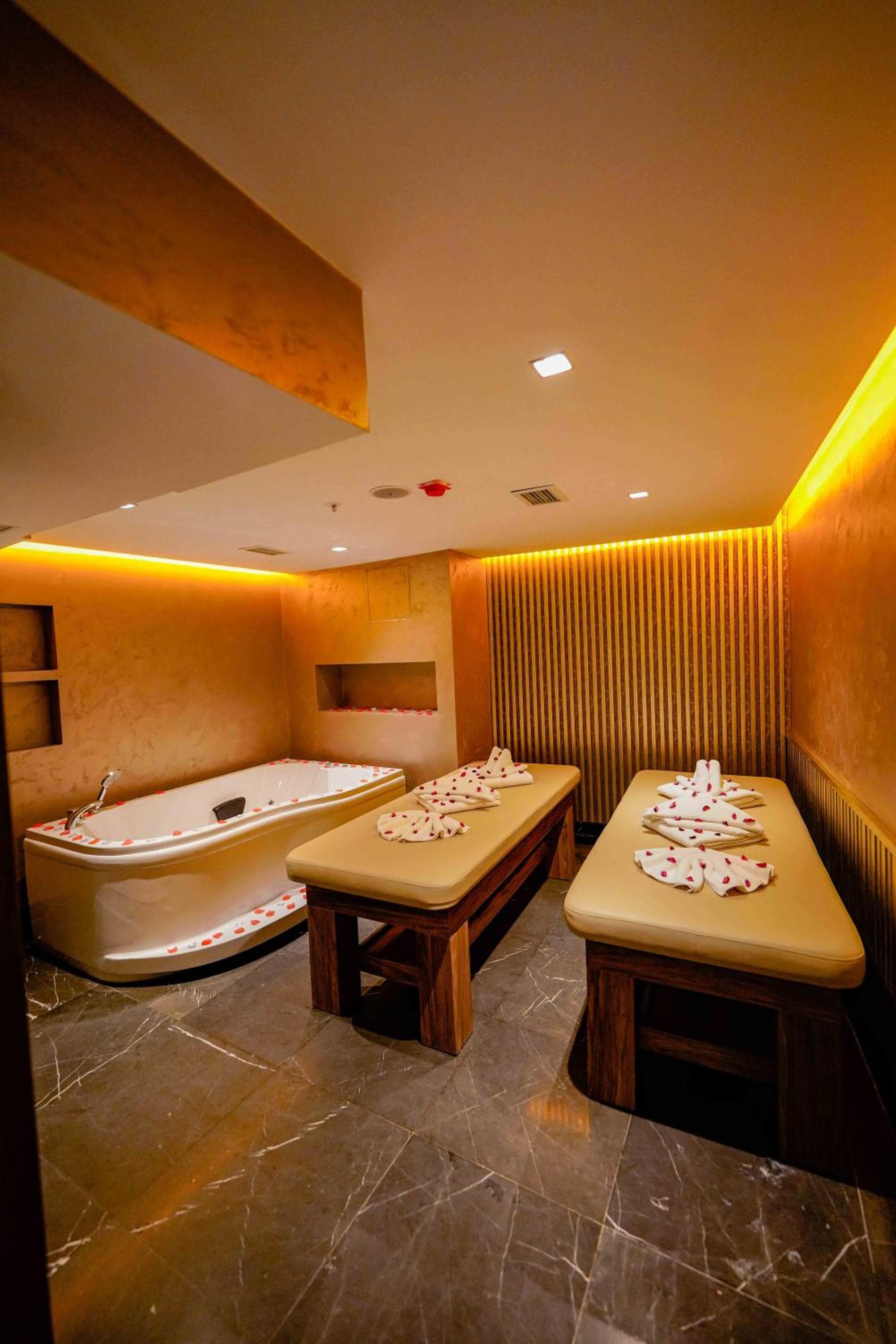 Costera Hotel - Image 3