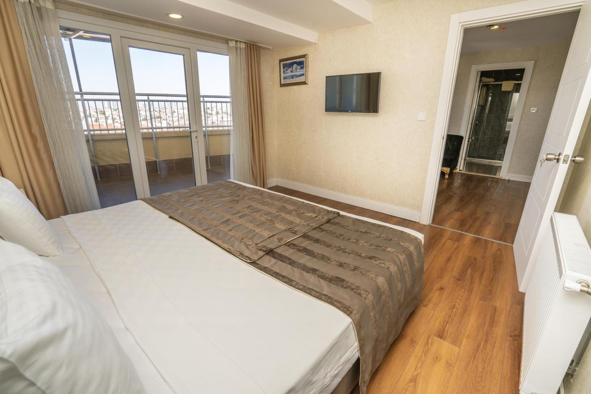 Topkapi Old City Kensington Hotel ISTANBUL - Image 3