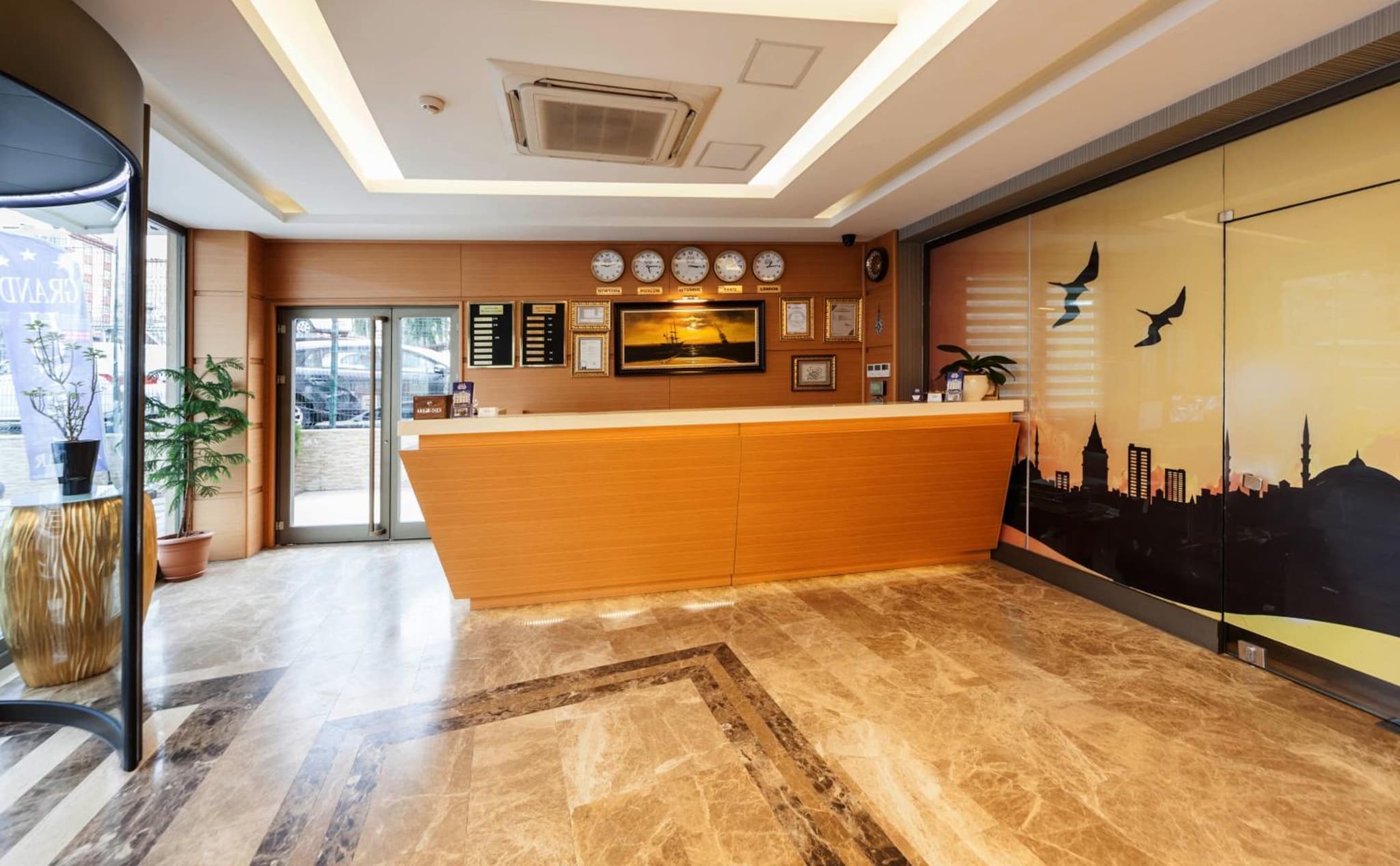 Grand Hotel Avcilar - Image 4