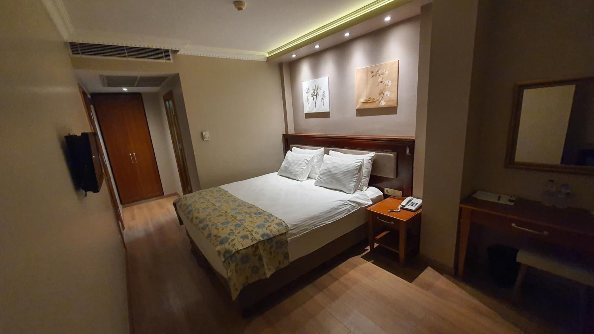 Asur Hotel - Image 4