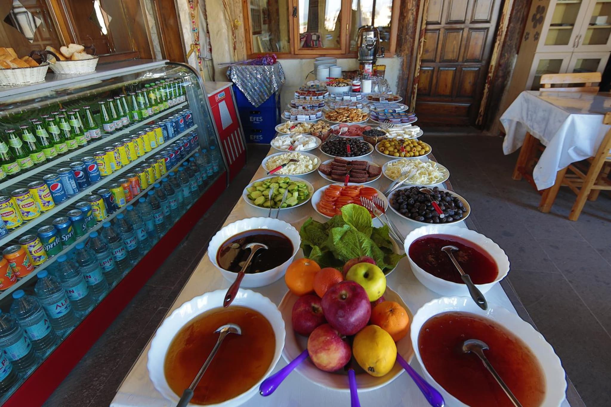 Travel Inn Cave Hotel - Image 1