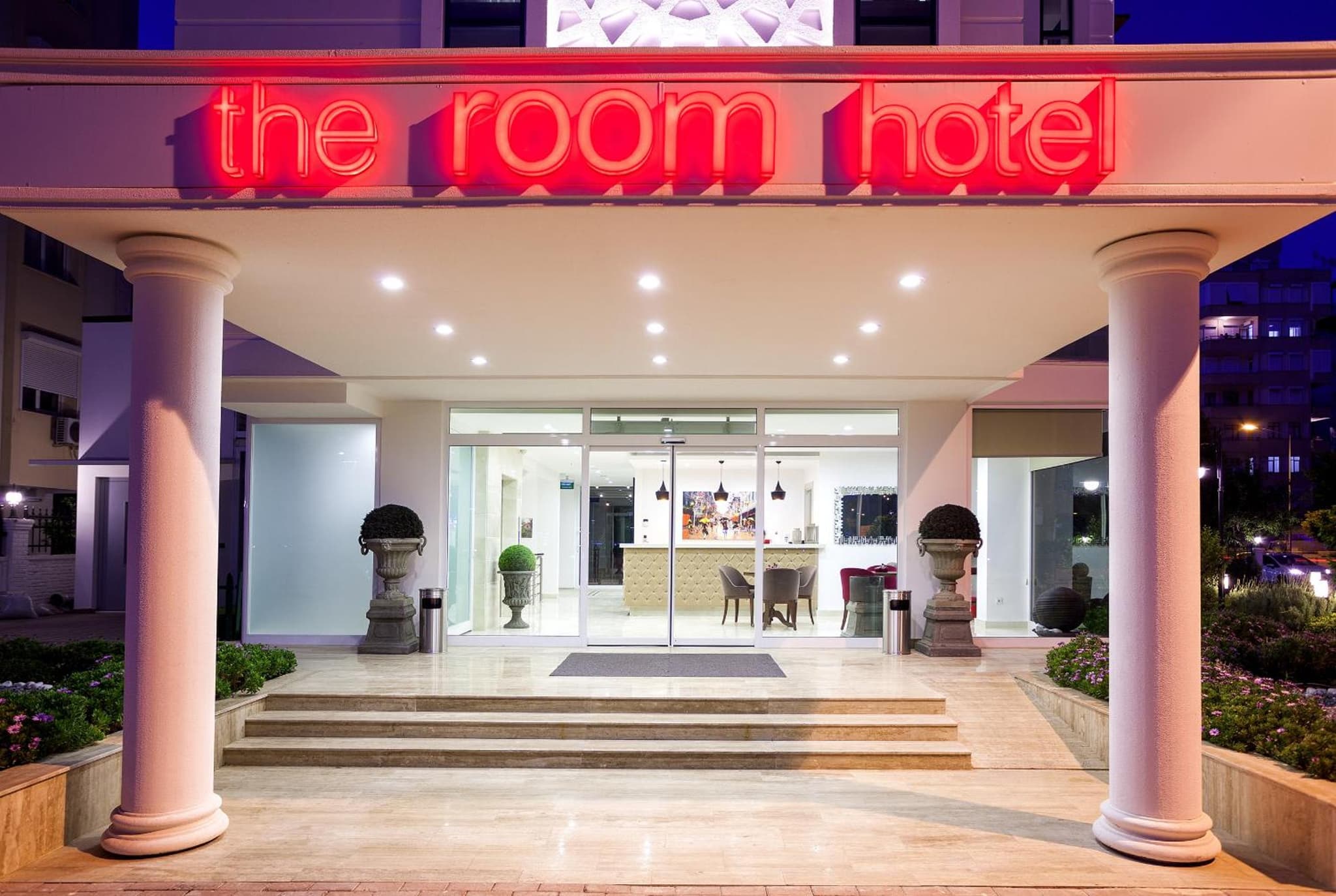 The Room Hotel & Apartments - Image 1