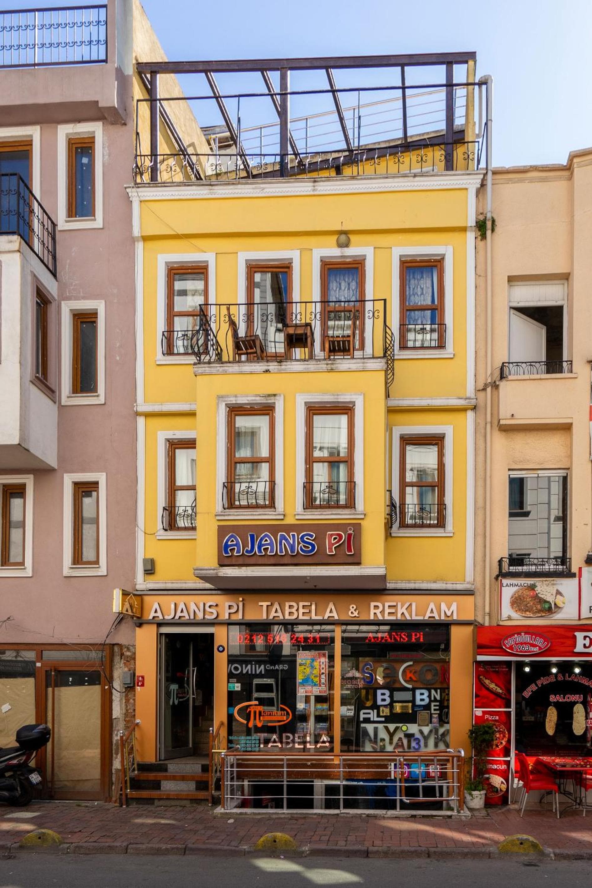 Apartment Pi Home - Image 1