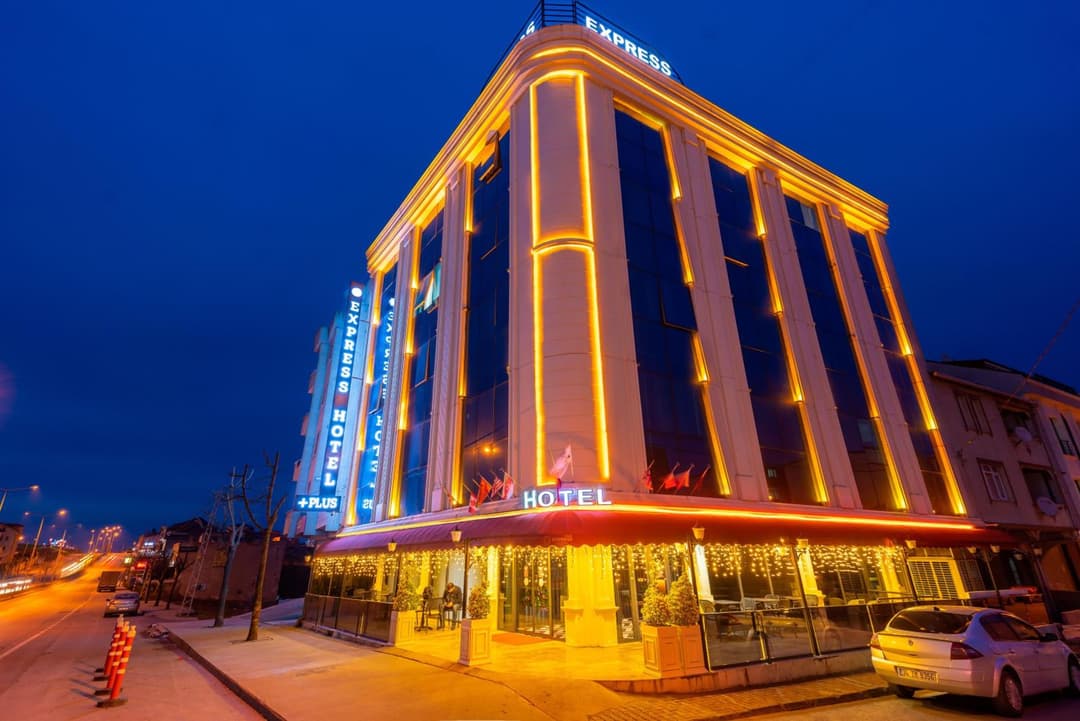 Plus Otel Express fotoğrafı