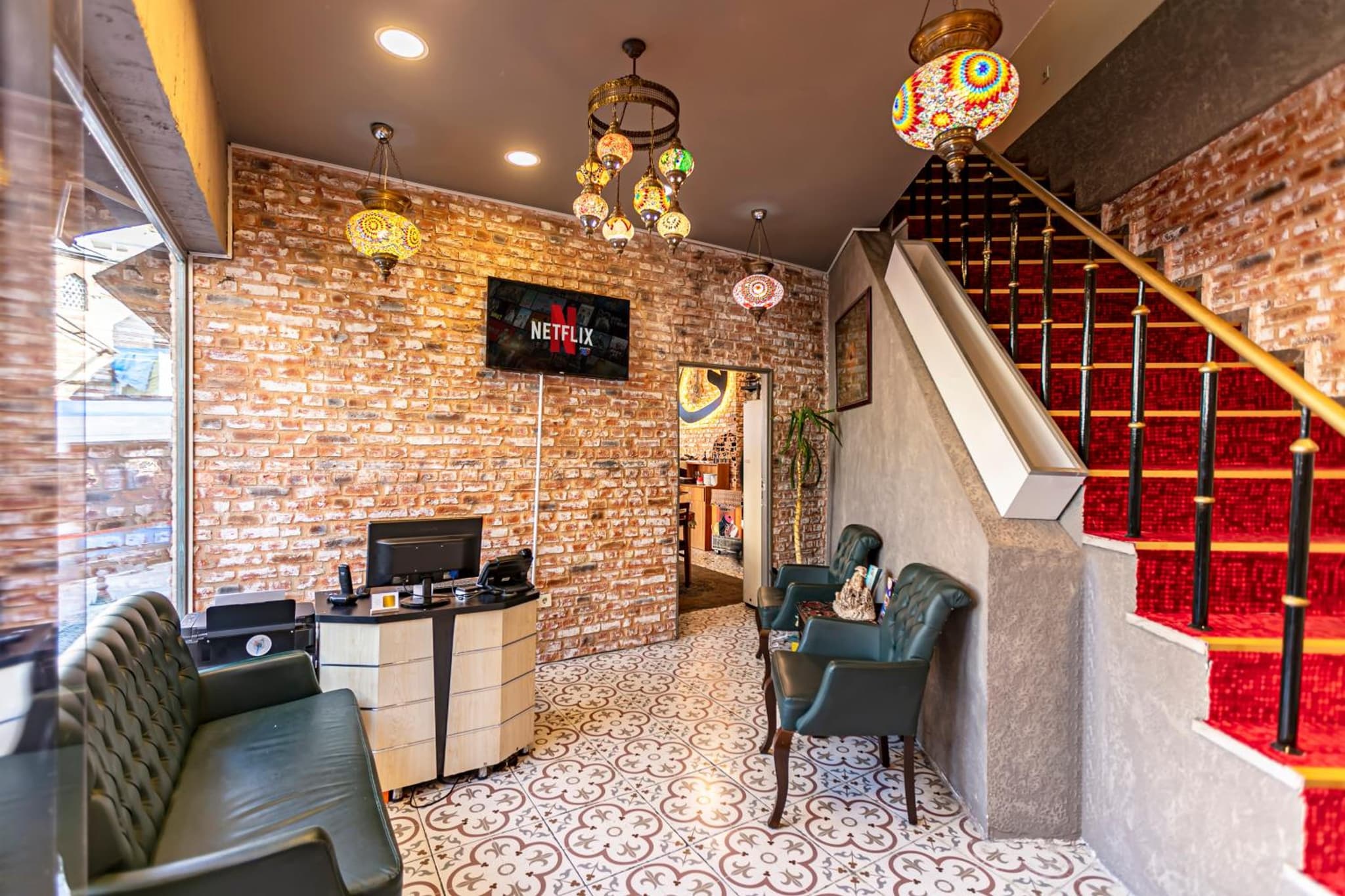 Elasophia Hotel - Image 2