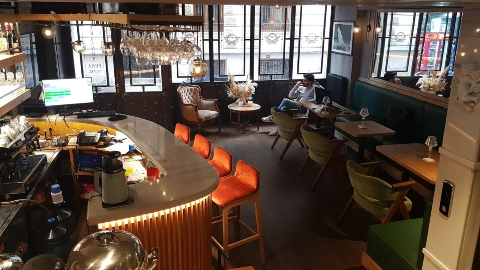 Aleksandr Pera Otel - Image 2