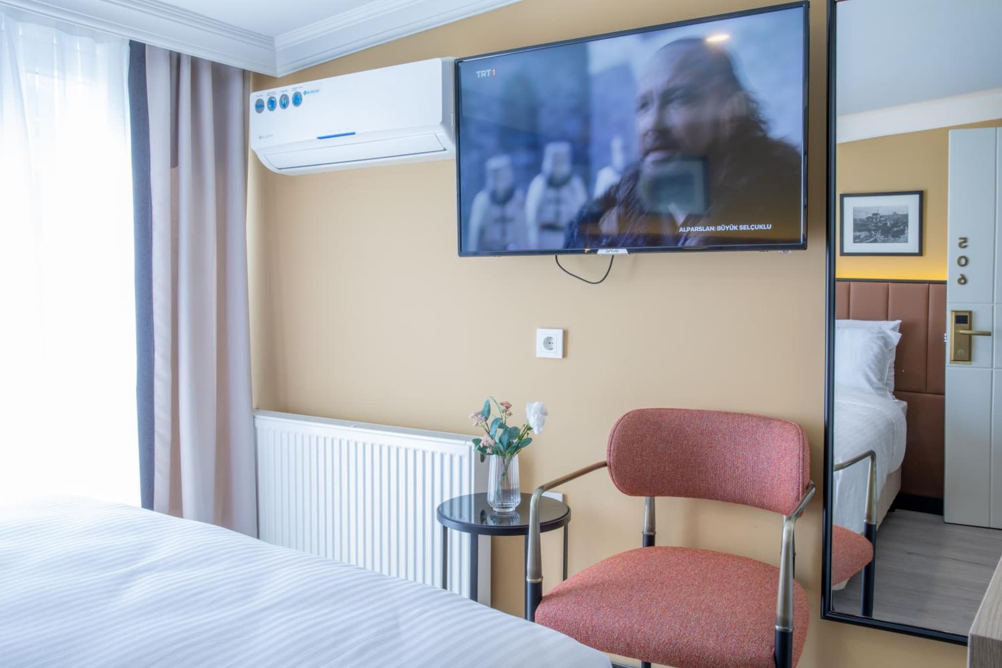 EA Exclusive Otel - Image 2