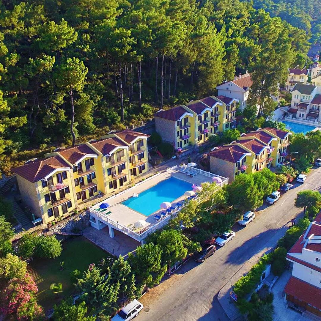 Bougainvillea Houses fotoğrafı