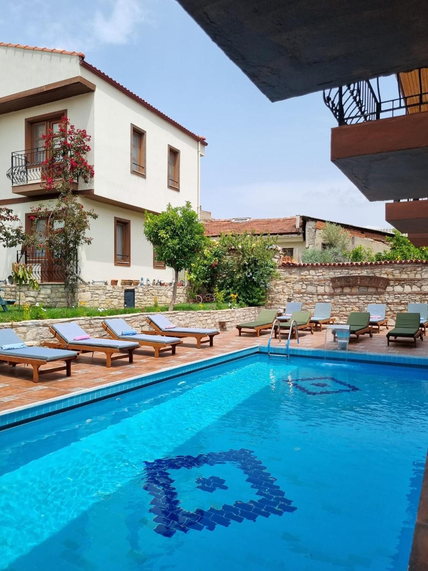 Sezgin Boutique Hotel - Image 1