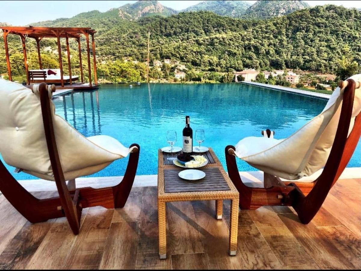 Greenery Home with Shared Pool in Marmaris - Image 1