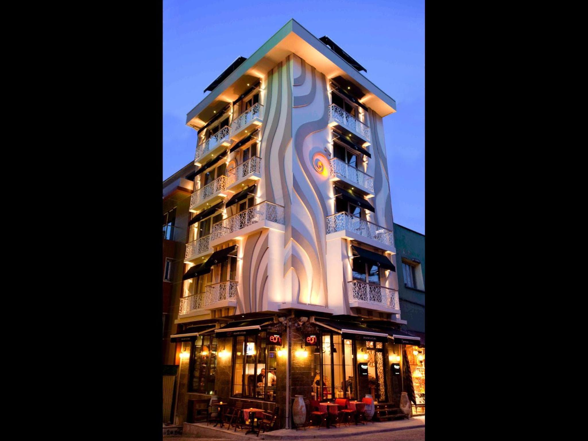 Hypnos Design Hotel - Image 1