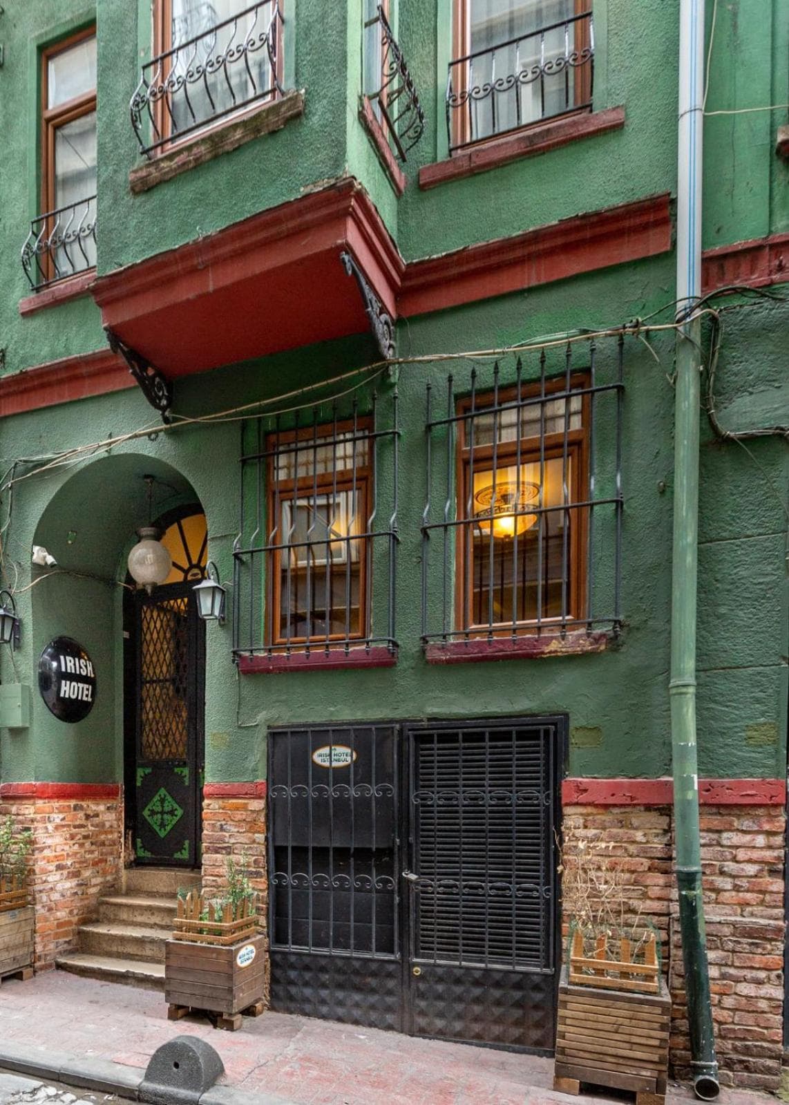 Istanbul Irish Otel - Image 1