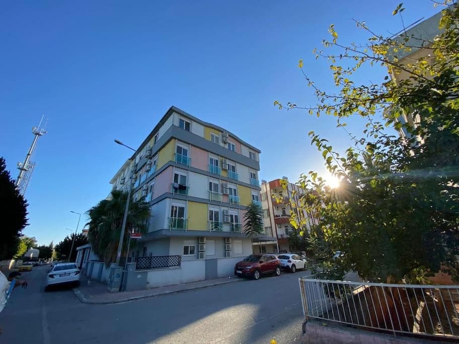 Erasta avm 2dk Konyaaltı plajı 3km geniş daire'16' fotoğrafı