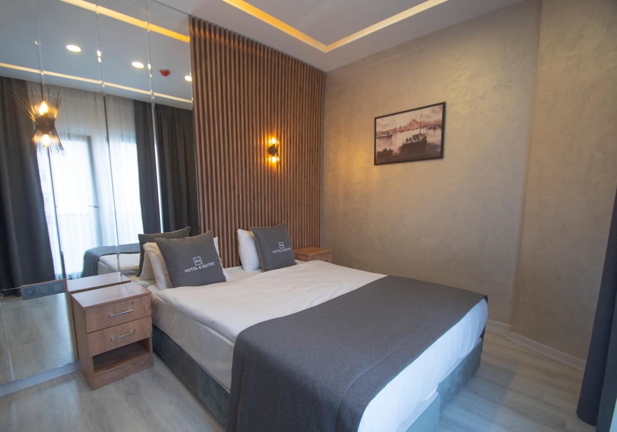 KA Hotel & Suites - Image 4