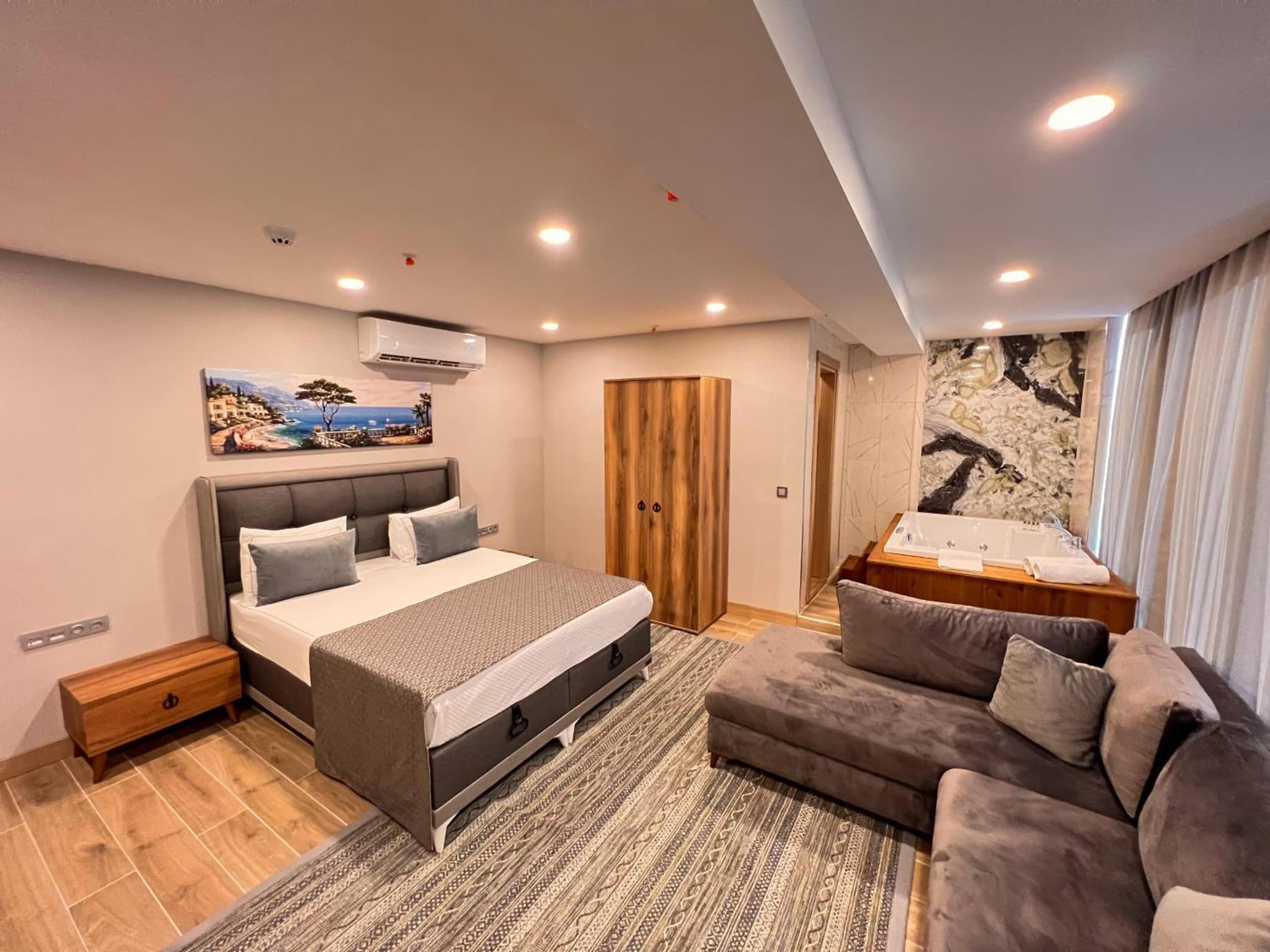 Old Town Point Otel & Spa Antalya - Image 4