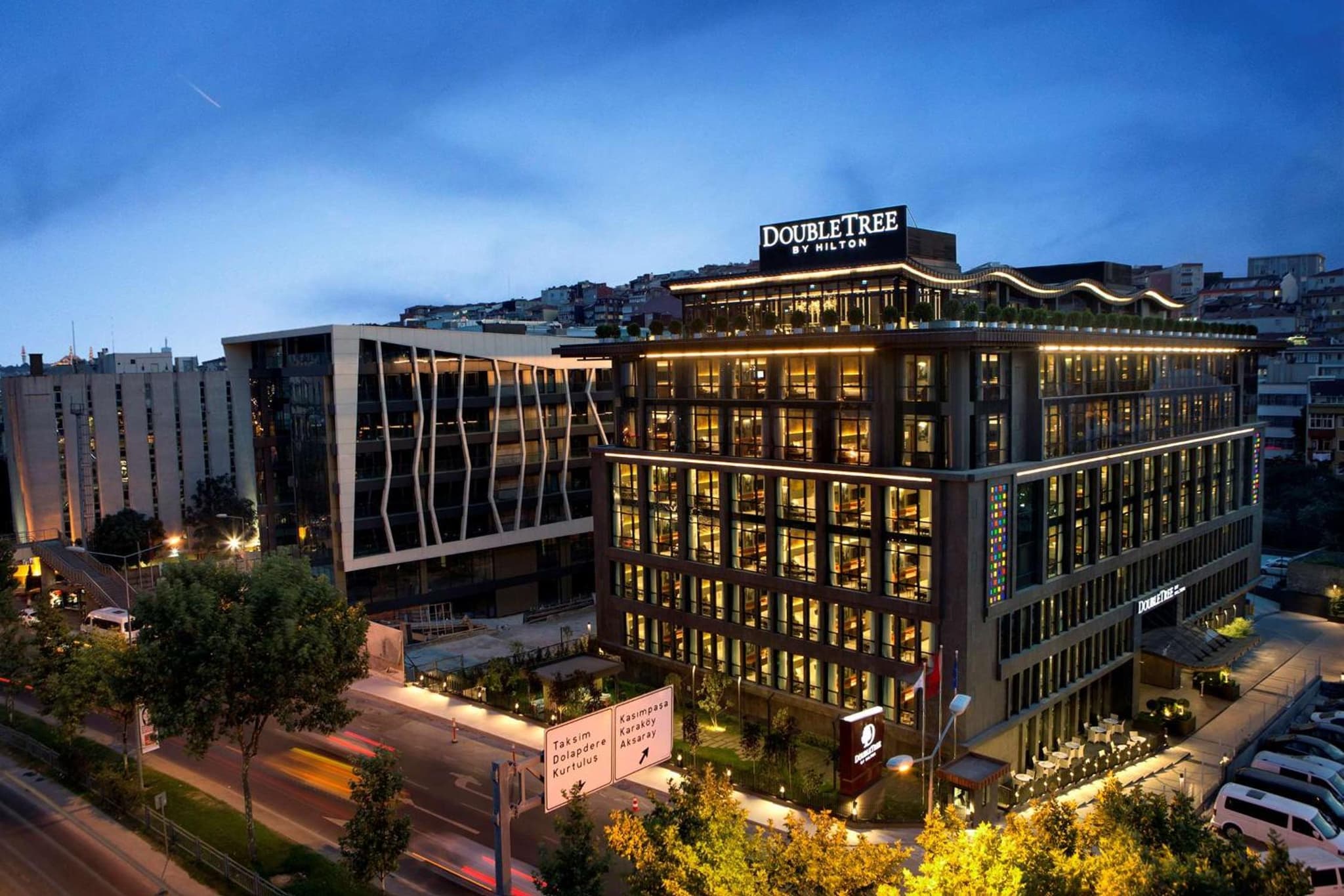 DoubleTree by Hilton İstanbul - Piyalepaşa - Image 1