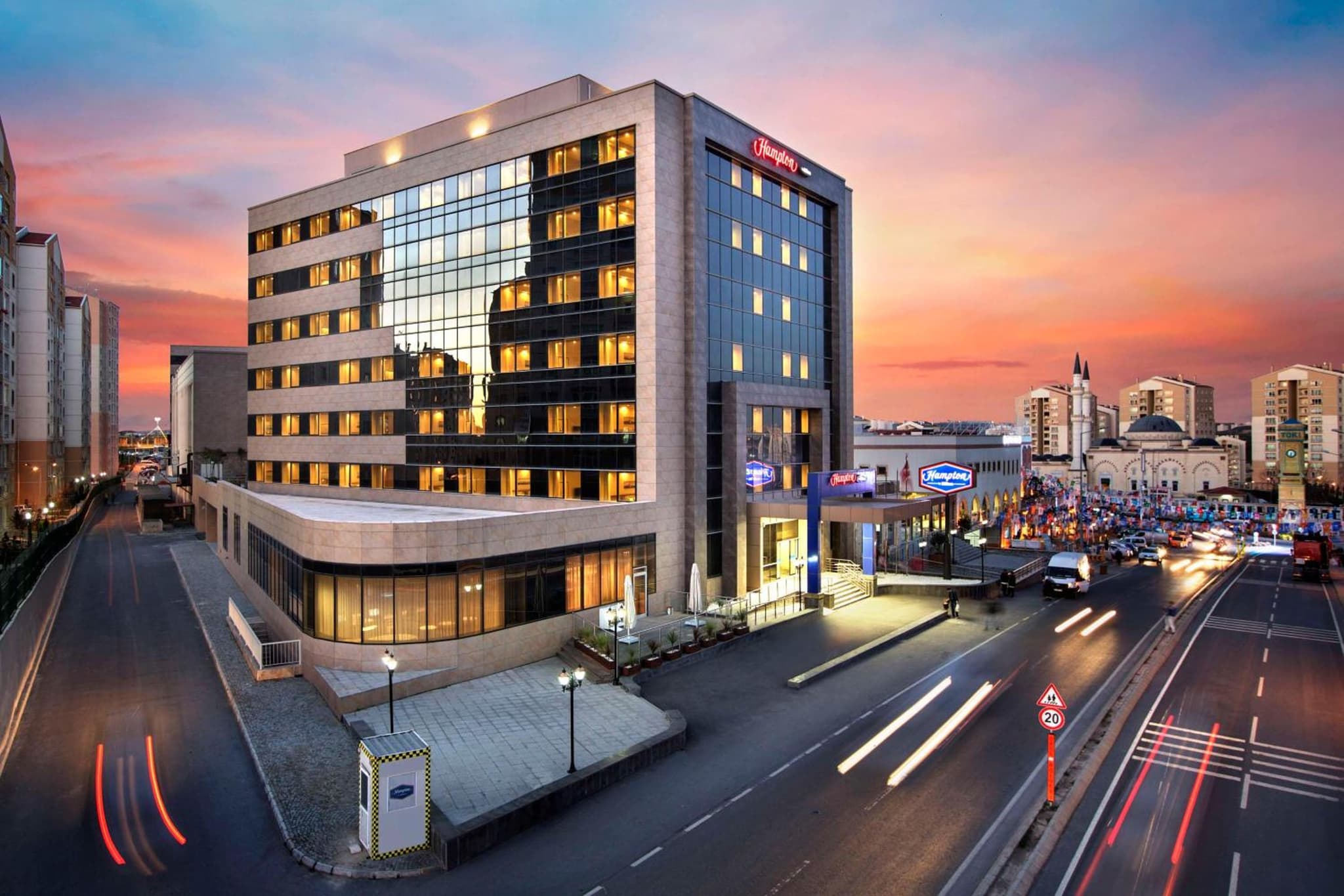 Hampton by Hilton Istanbul Kayasehir - Image 1