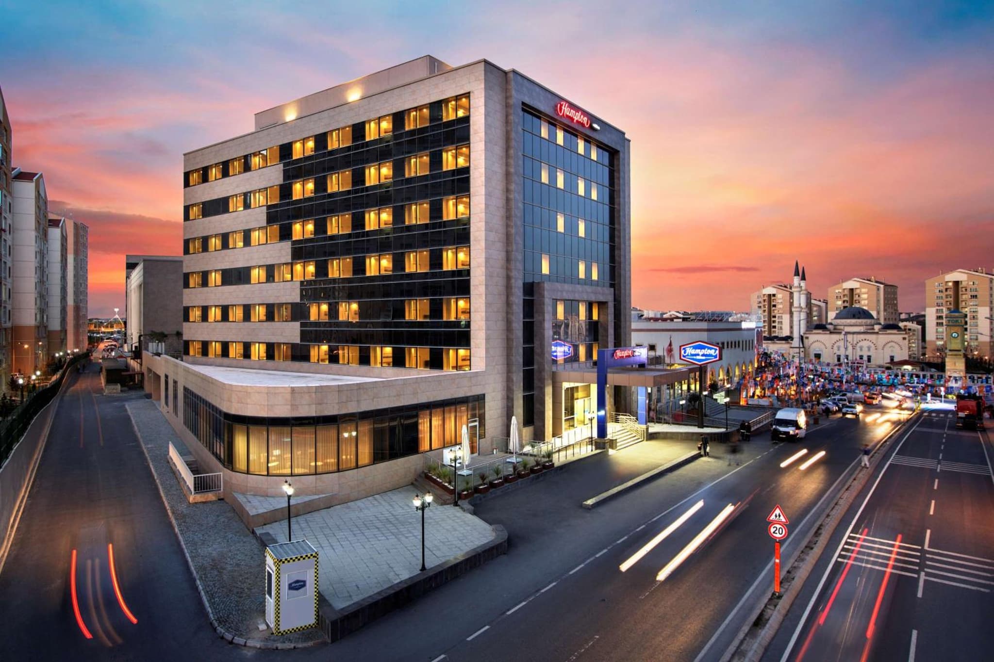Hampton by Hilton Istanbul Kayasehir - Image 2
