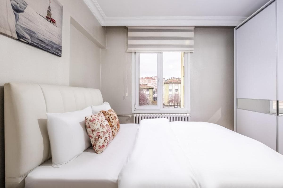 Apartment 250 m to Metro Station in Uskudar - Image 1