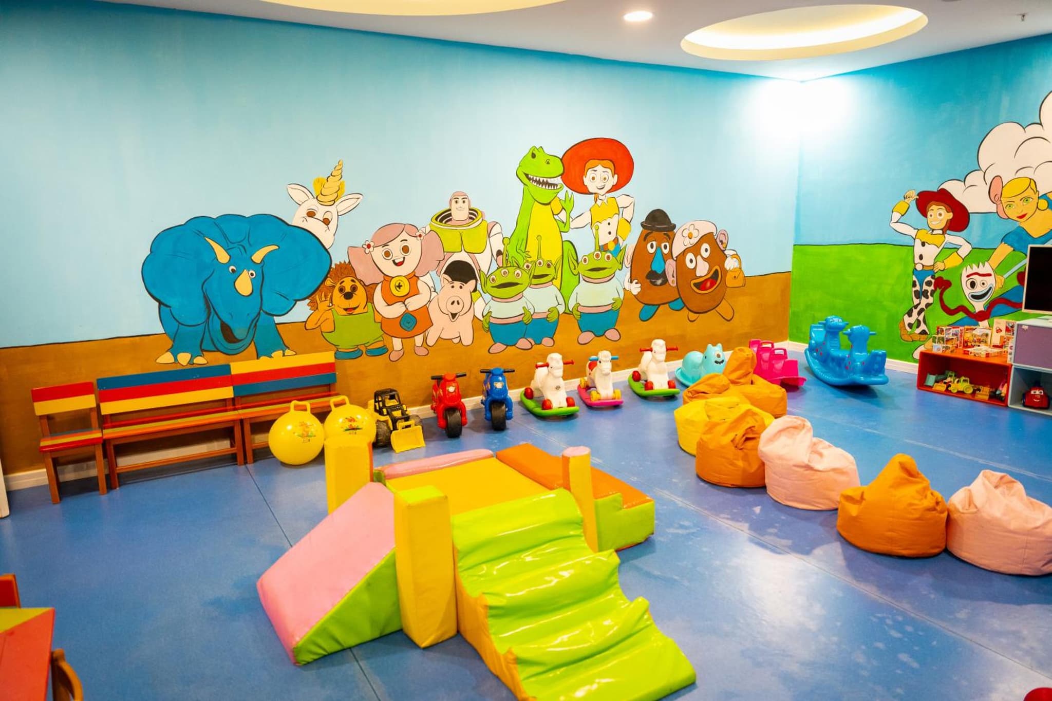 Oz Hotels Side Premium - Image 4