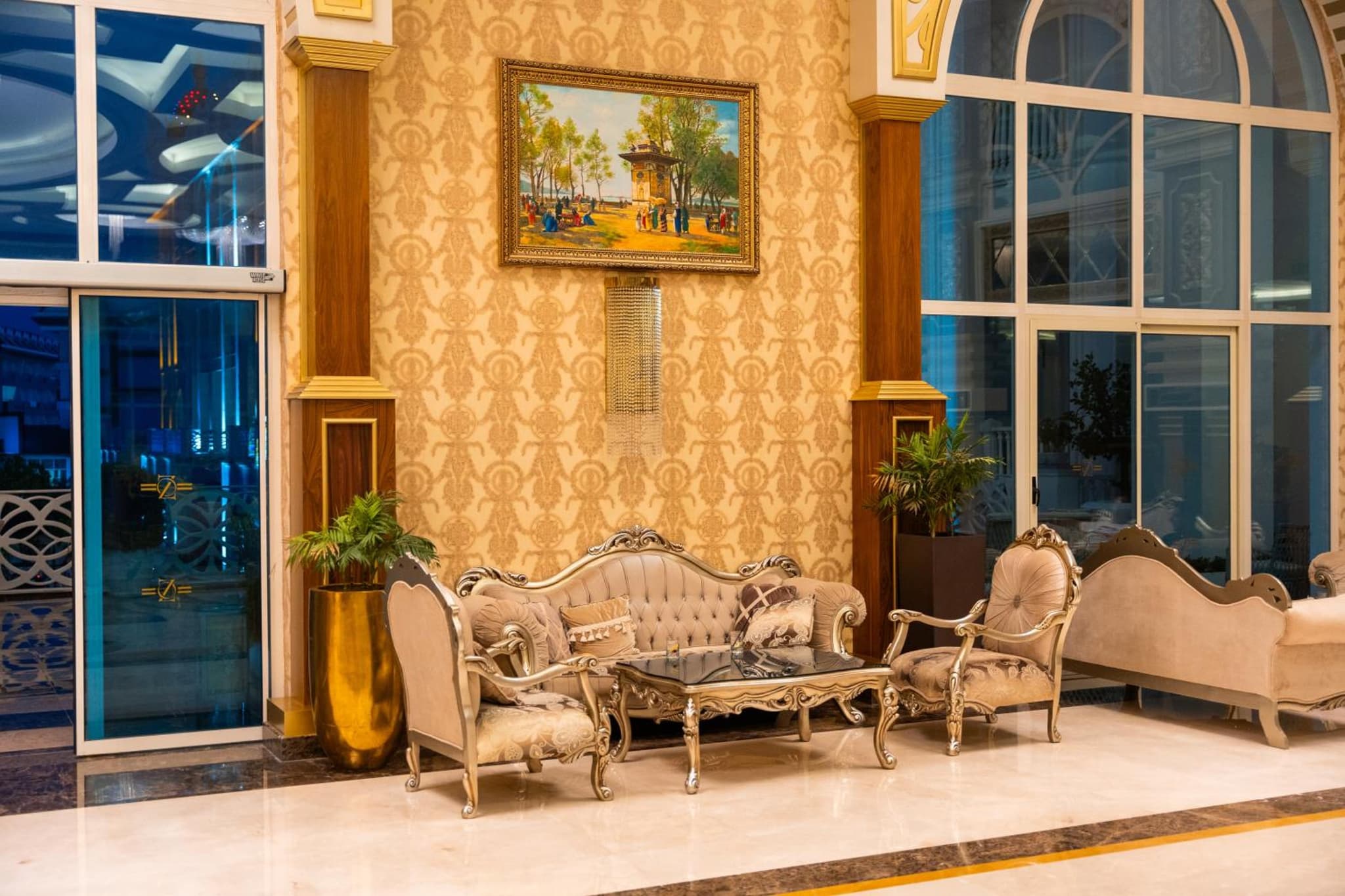 Oz Hotels Side Premium - Image 1