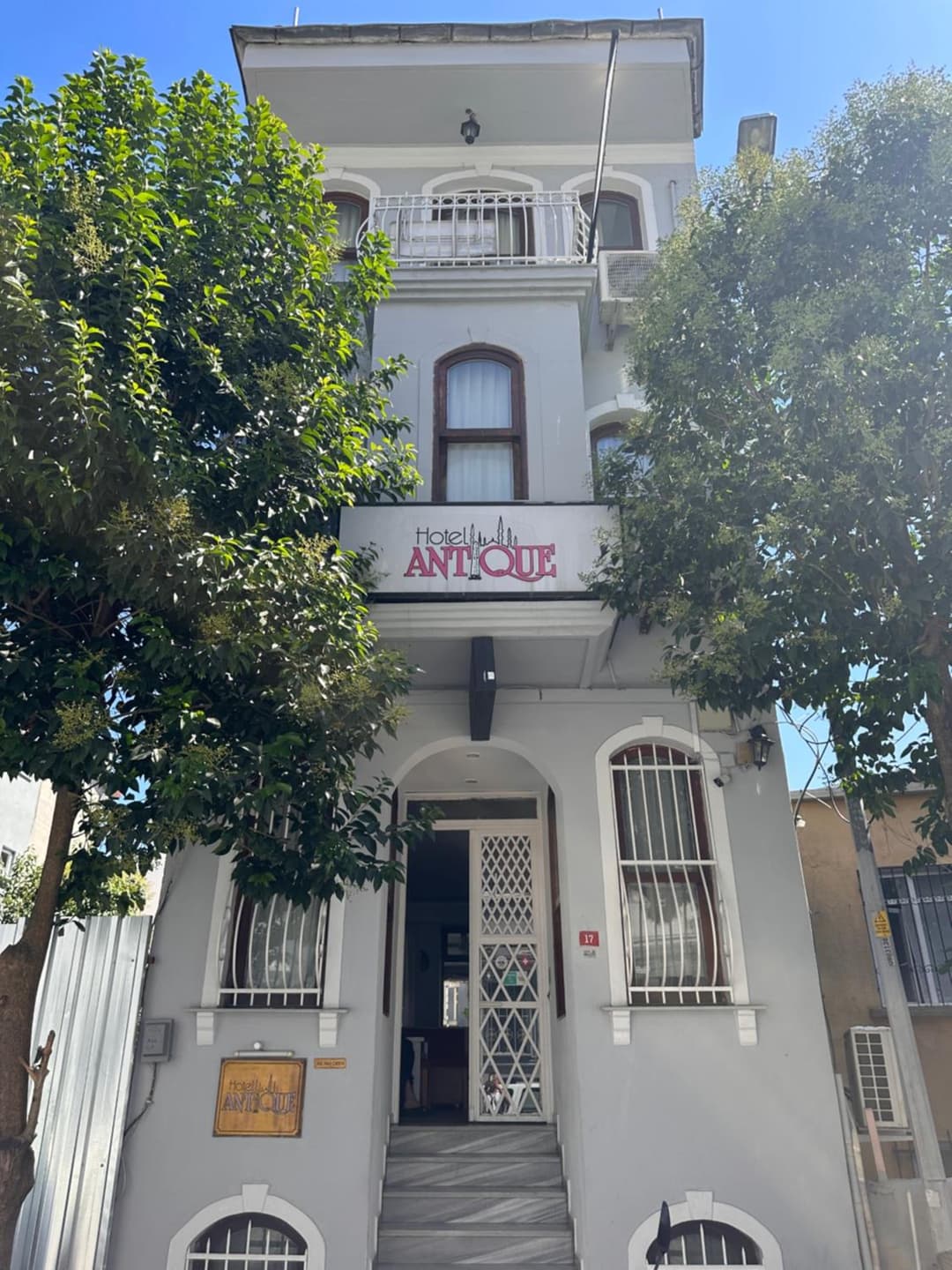 Hotel Antique fotoğrafı