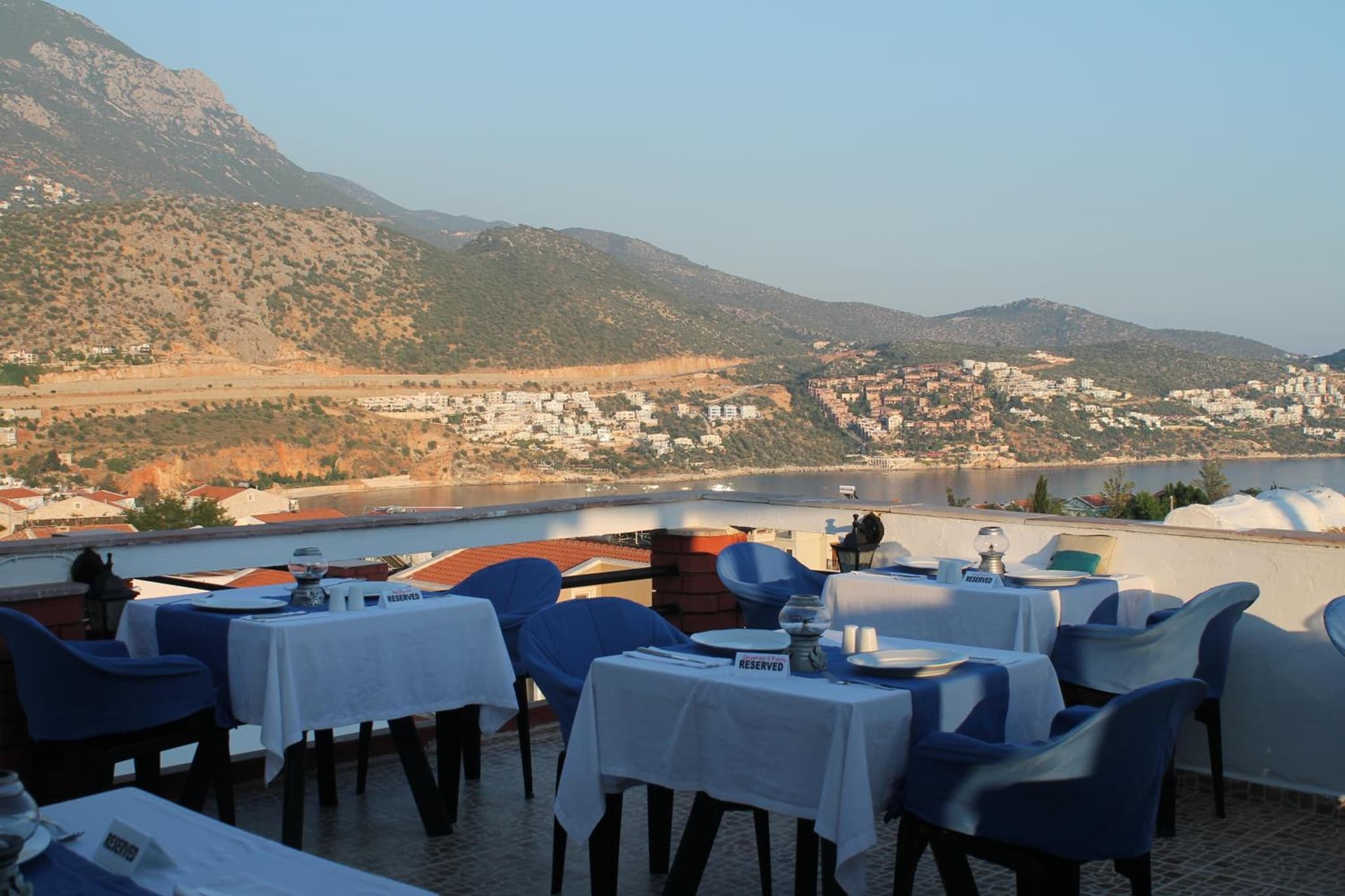 Lizo Hotel - Image 2