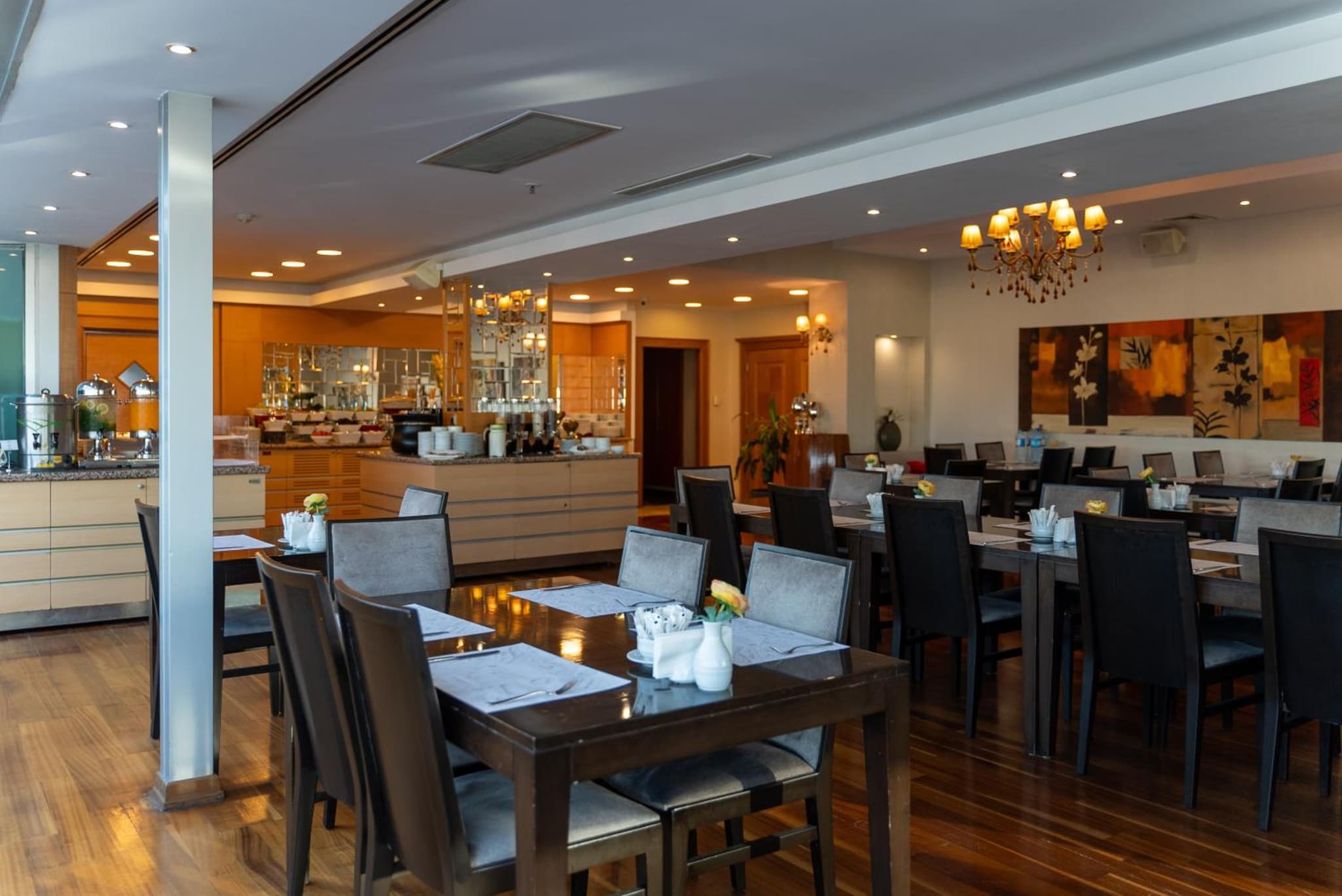 Ankara Plaza Hotel - Image 2