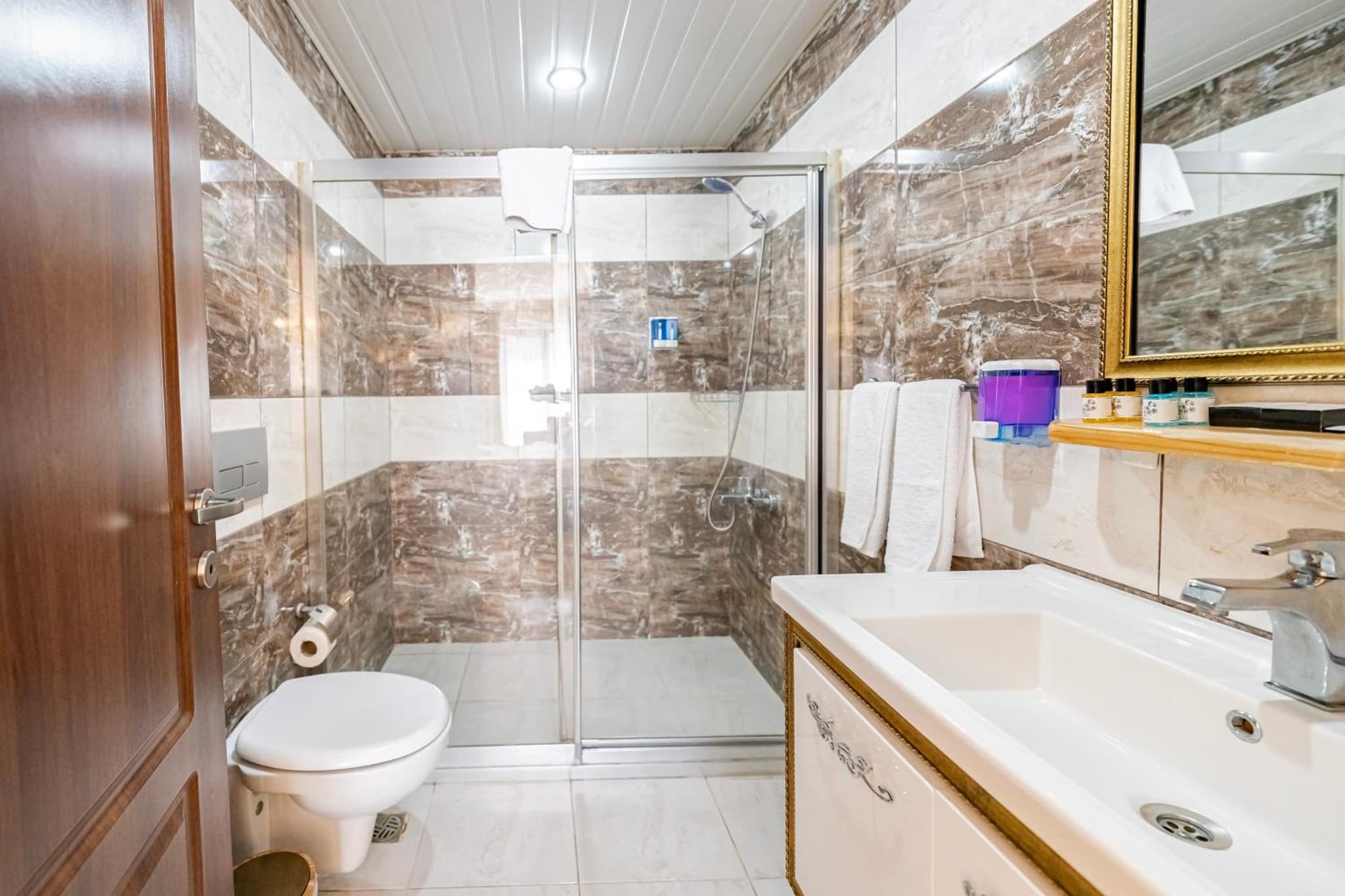 Grand Hamit Hotel - Image 1