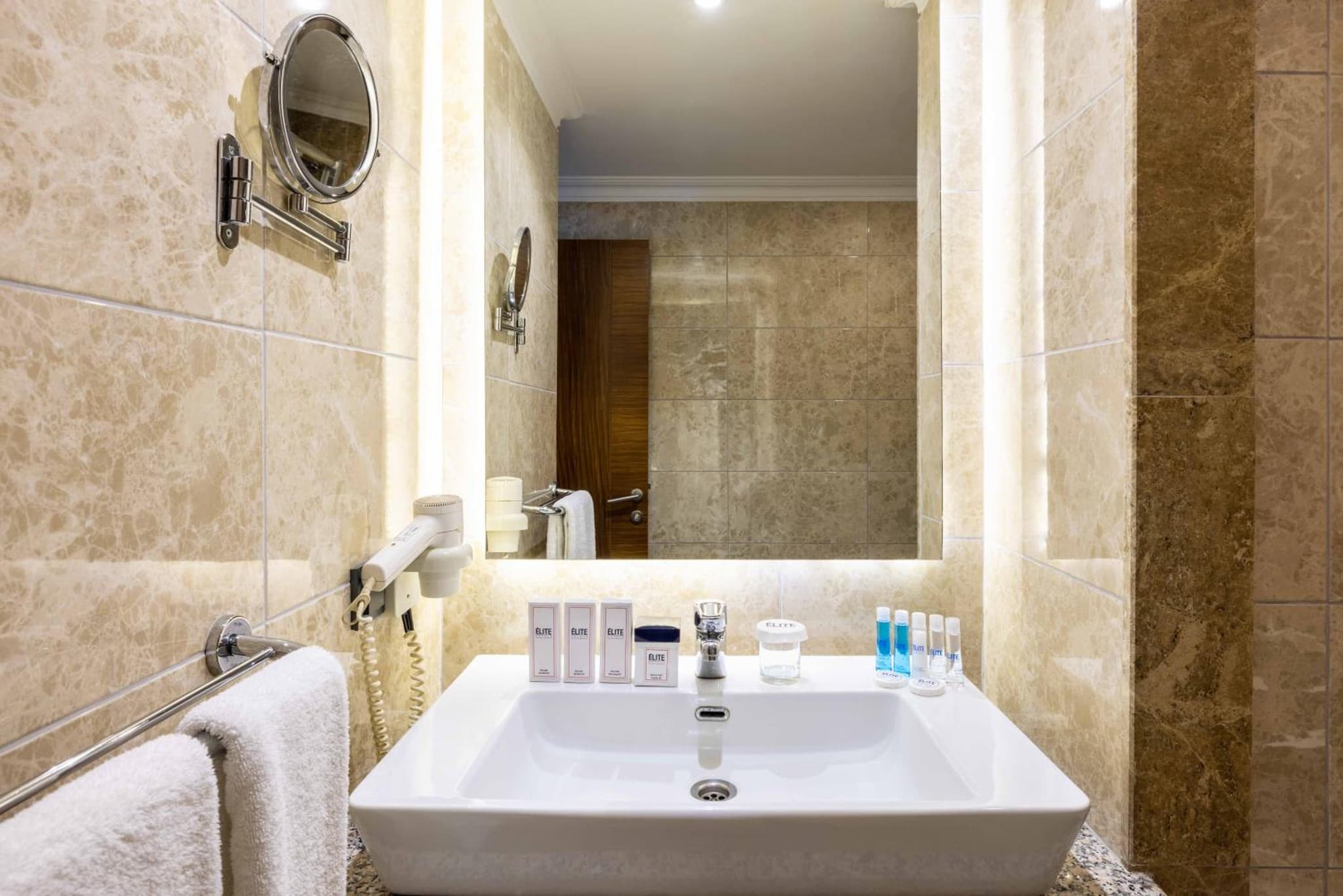 Elite Hotel Dragos - Image 4