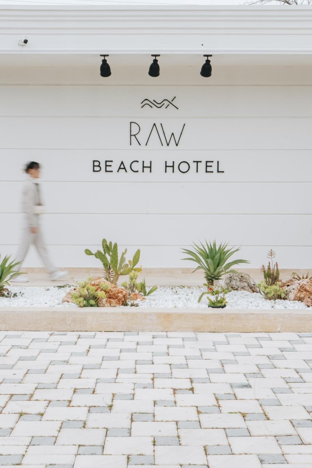 RAW BEACH HOTEL