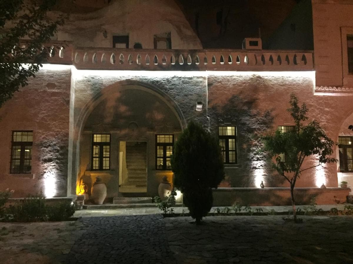 The Village Cave Hotel - Image 1